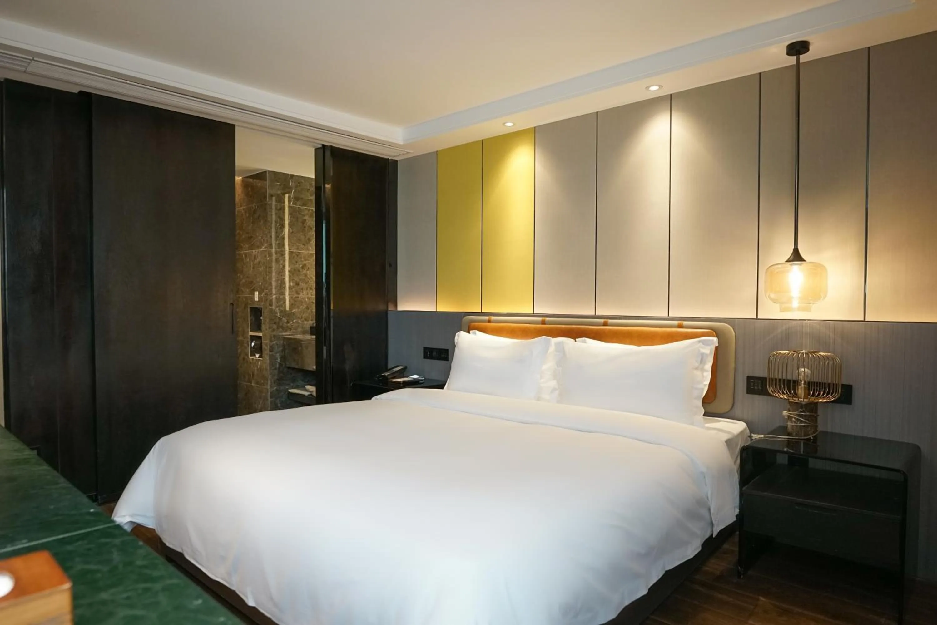 Photo of the whole room, Bed in Paco Hotel Datang Metro Guangzhou-Free breakfast and proximity to Pazhou Exhibition Center