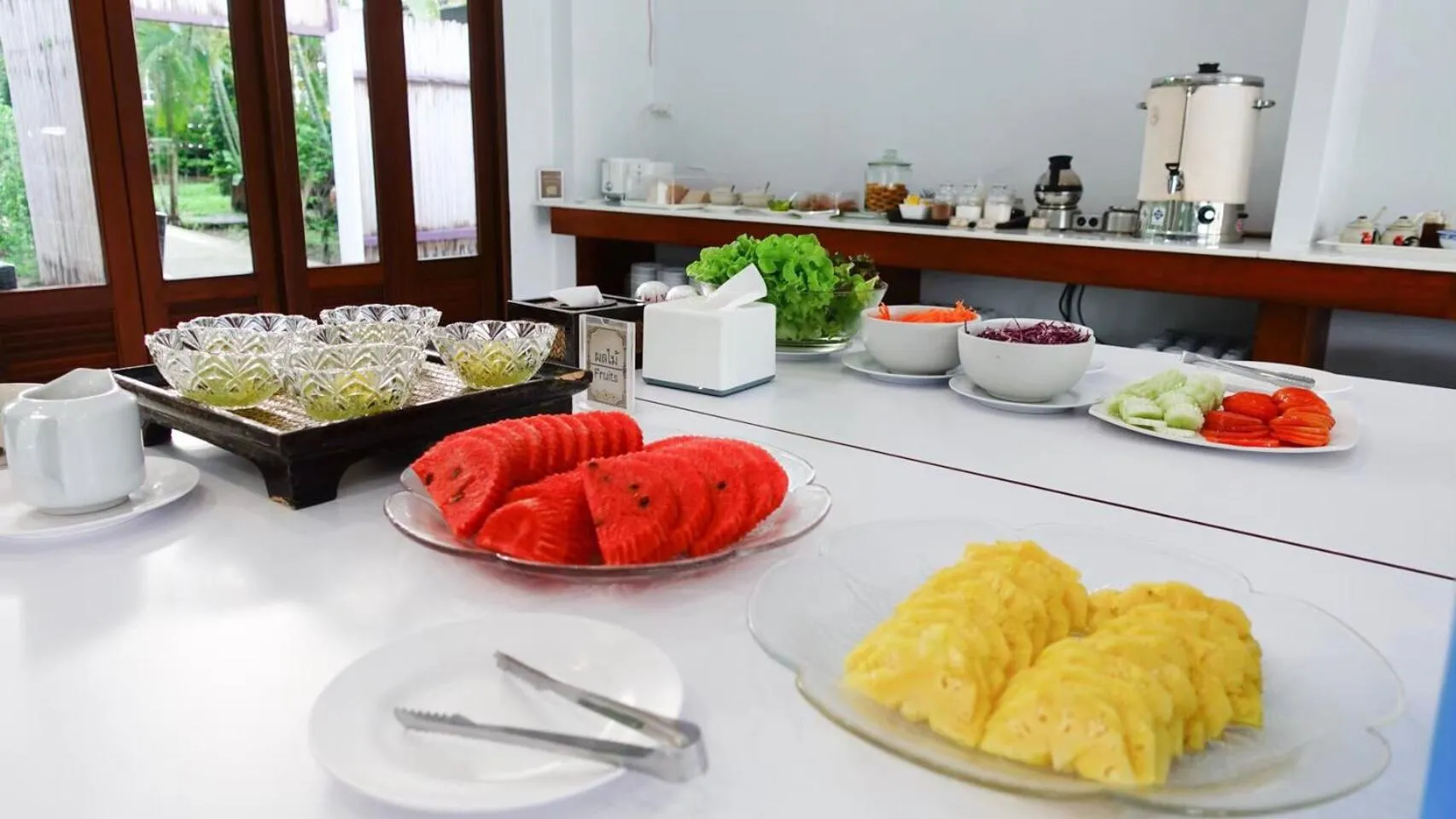 Food and drinks in Baan Imm Sook Resort