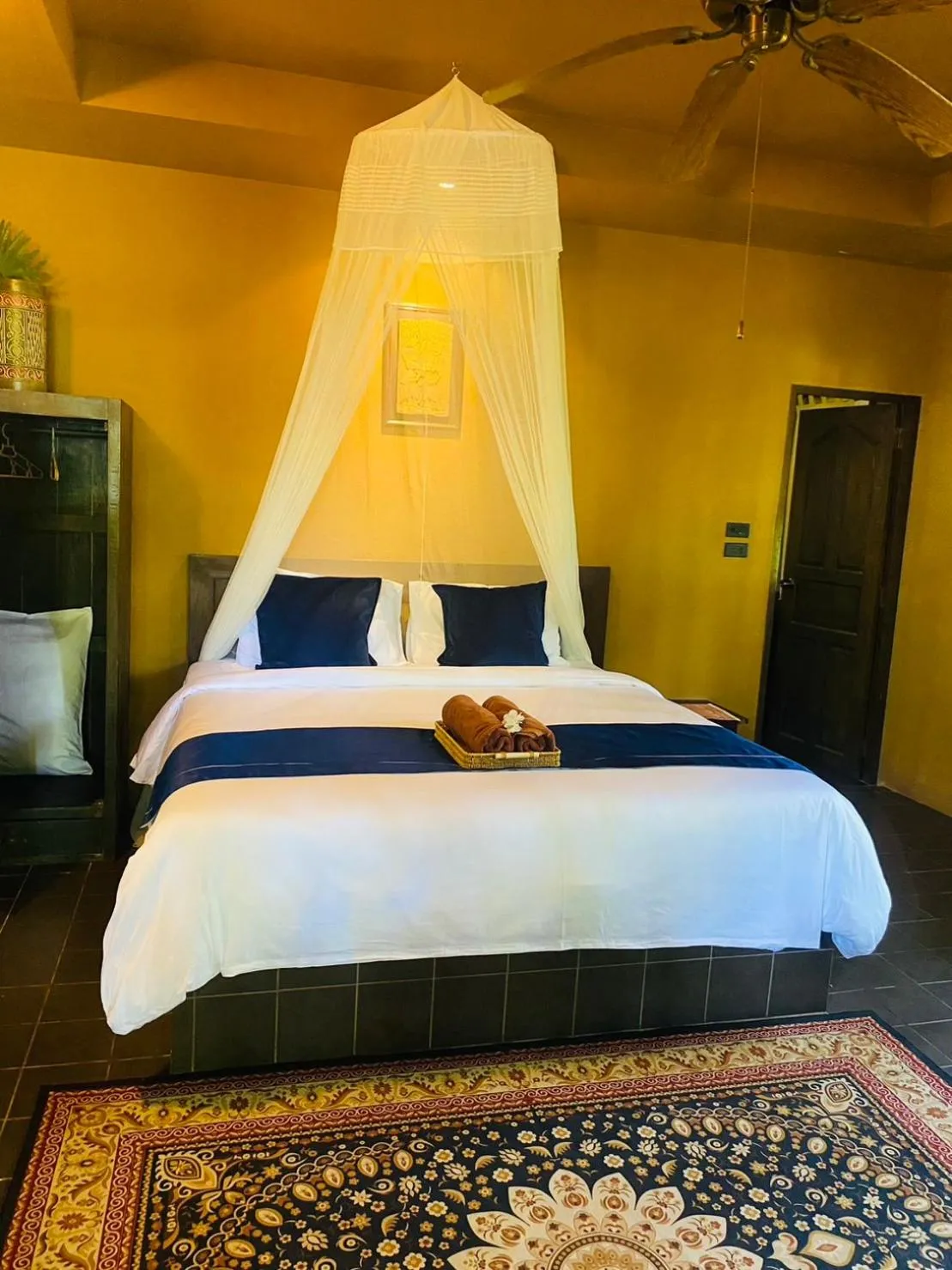 Bedroom, Bed in Melina Beach Front Bungalows