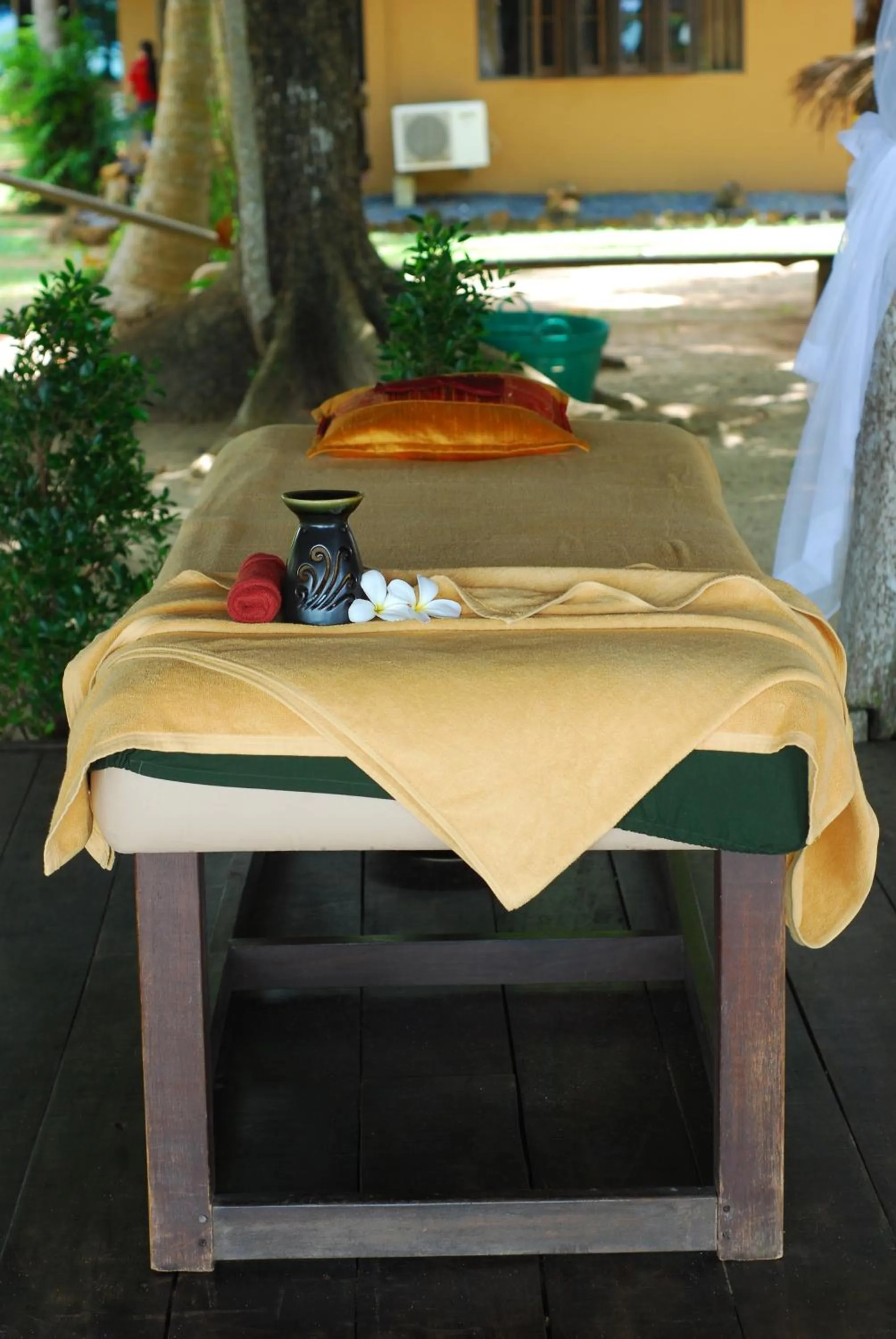 Massage in Melina Beach Front Bungalows