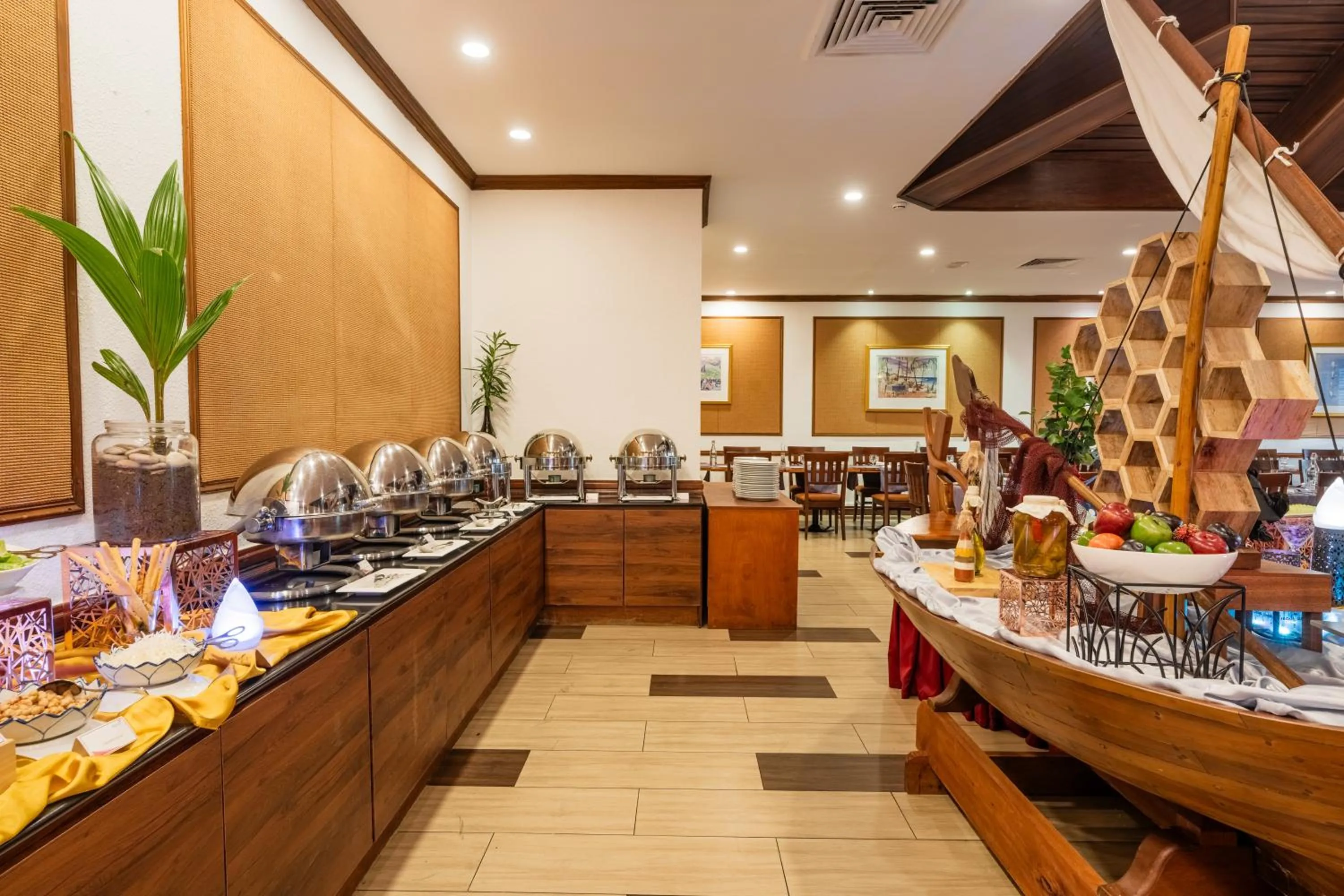 Restaurant/places to eat in Hulhule Island Hotel- Private Beach Access & Airport Pick-up and Drop