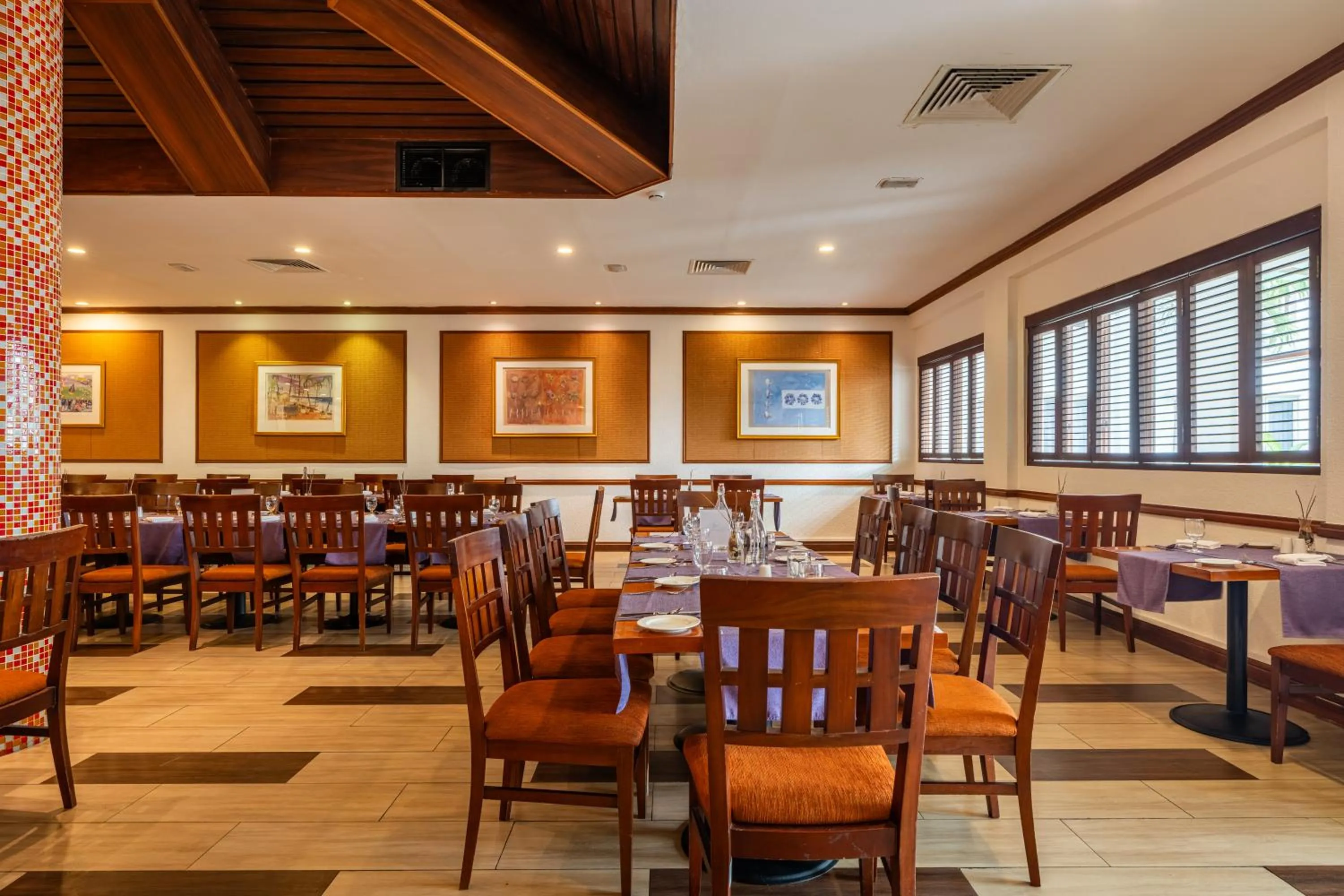 Restaurant/places to eat in Hulhule Island Hotel- Private Beach Access & Airport Pick-up and Drop