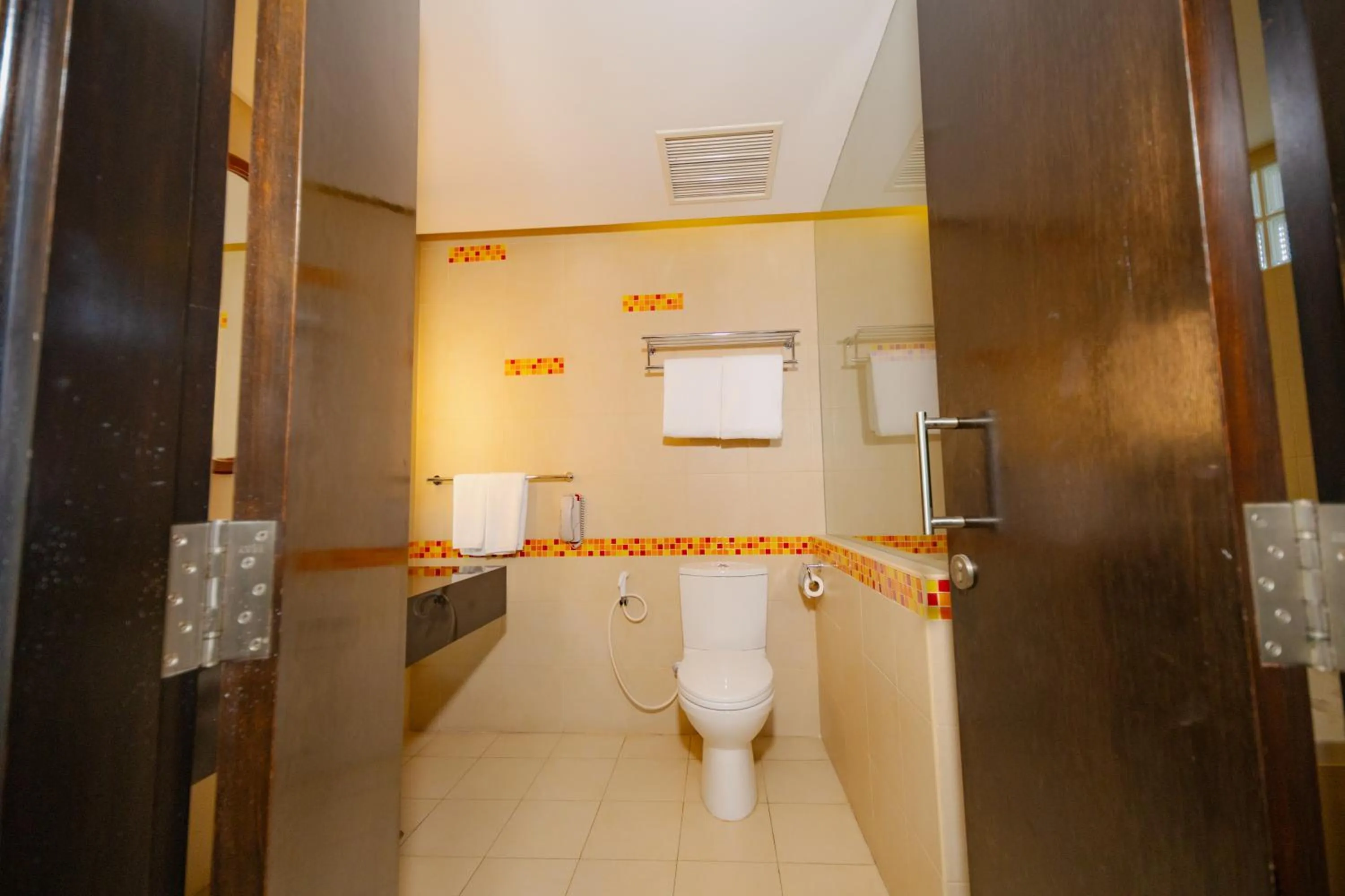 Bathroom in Hulhule Island Hotel- Private Beach Access & Airport Pick-up and Drop