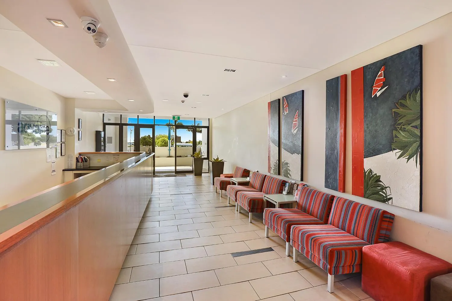 Lobby or reception in Aqualine Apartments On The Broadwater