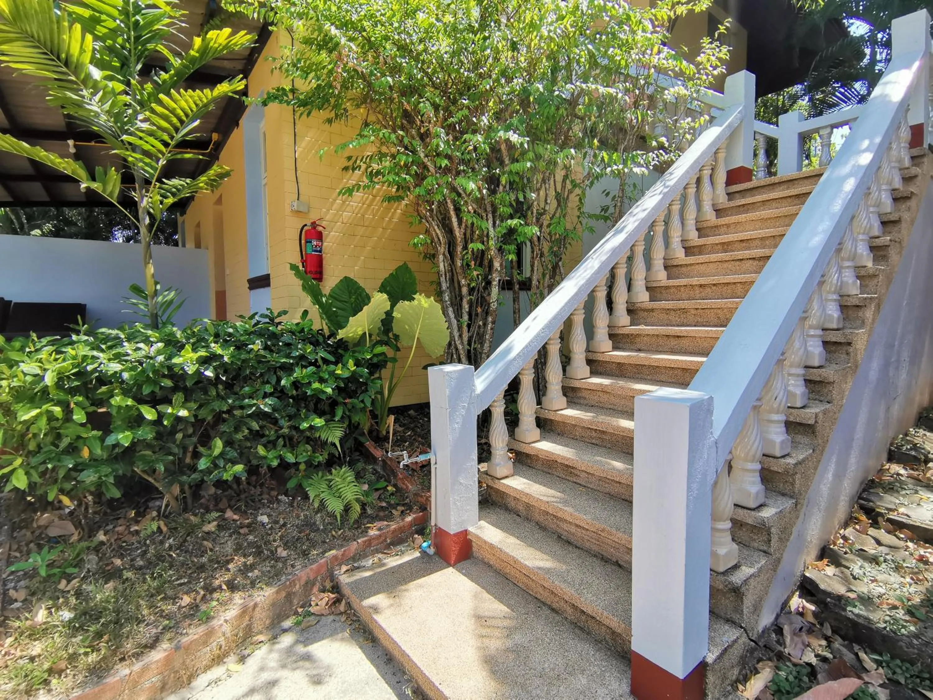 Property building in Holiday Villa, Lanta