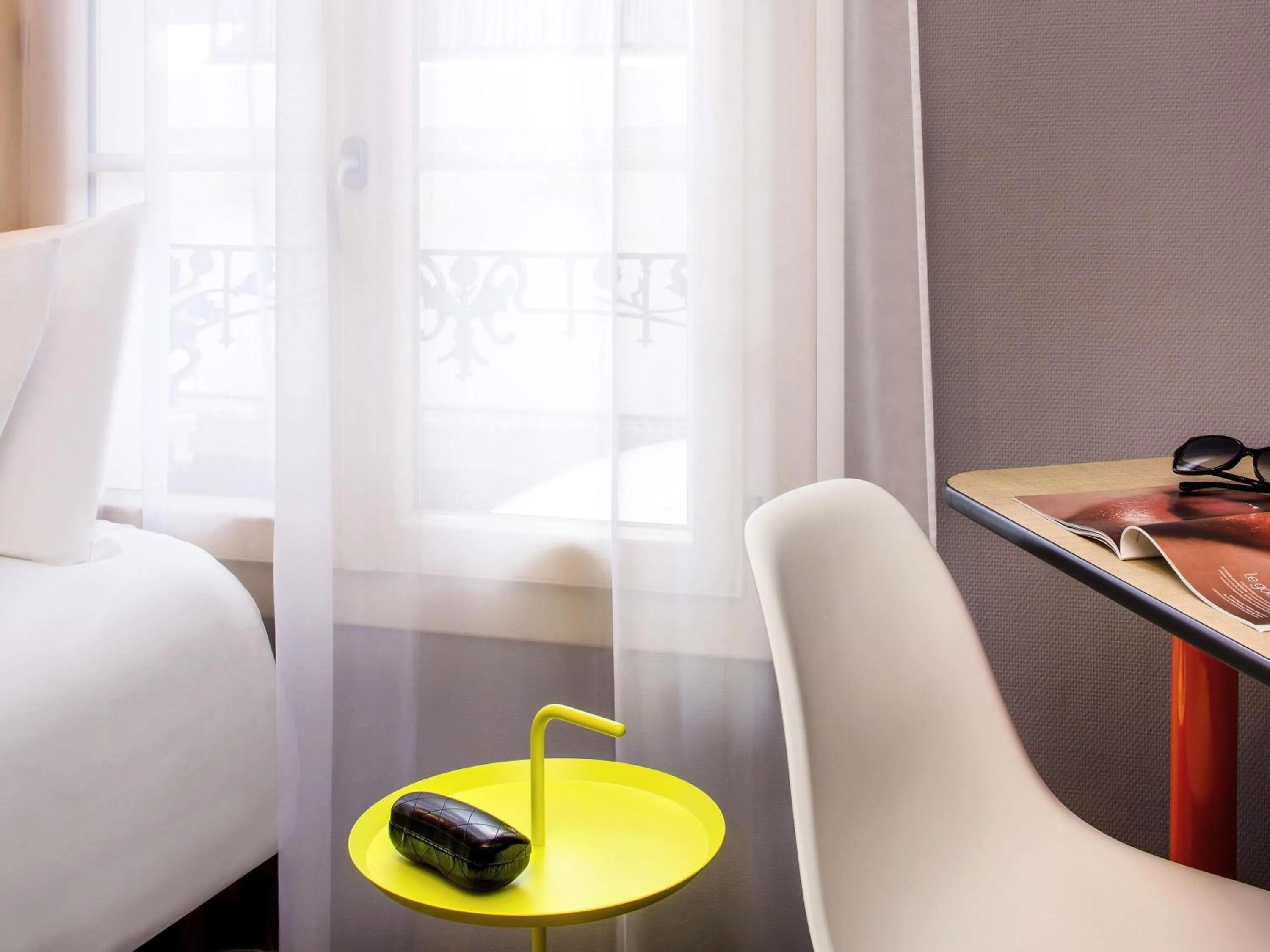 Bedroom, Bed in ibis Styles Roanne Centre Gare