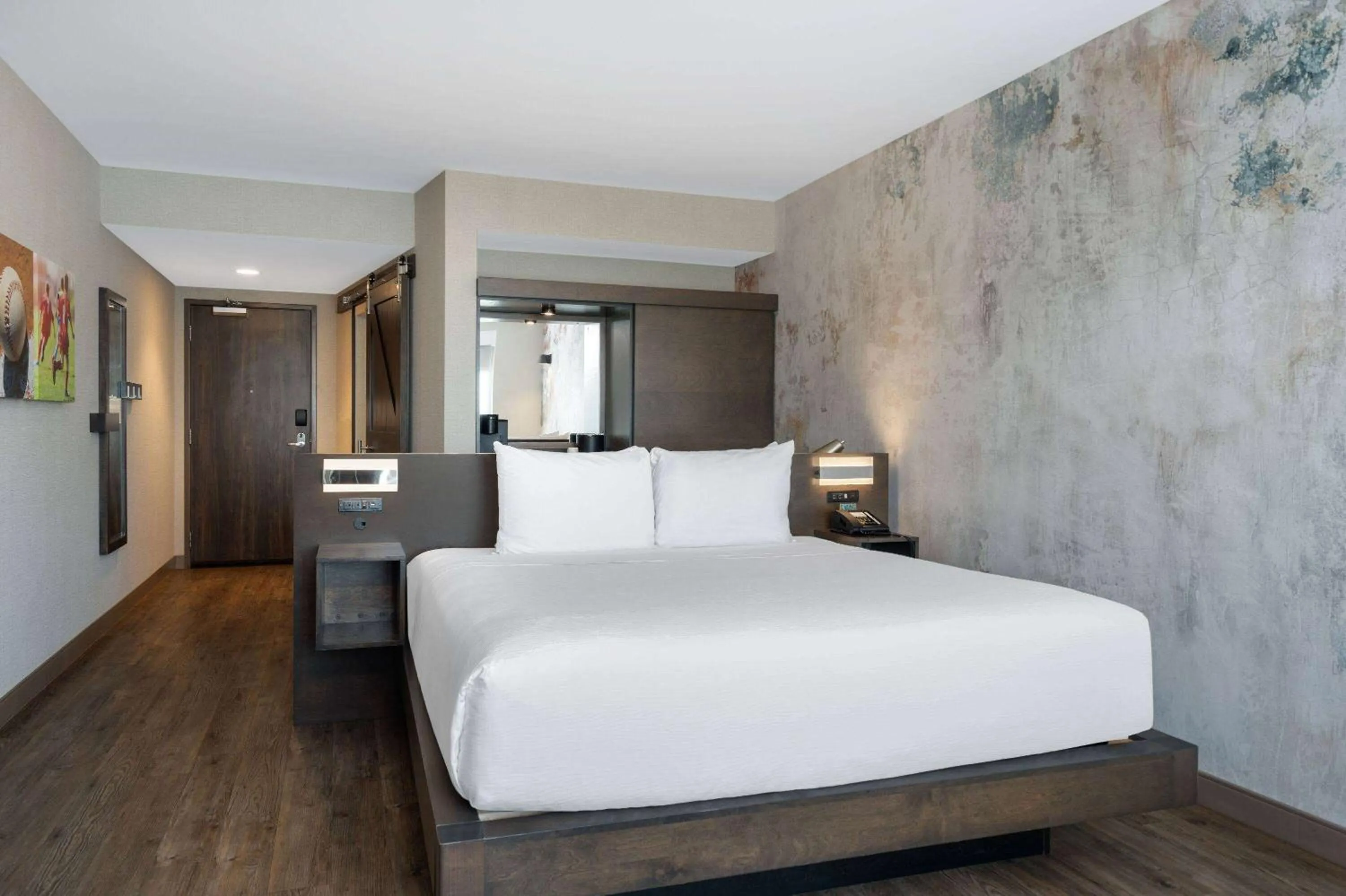 Photo of the whole room, Bed in Wyndham Westfield