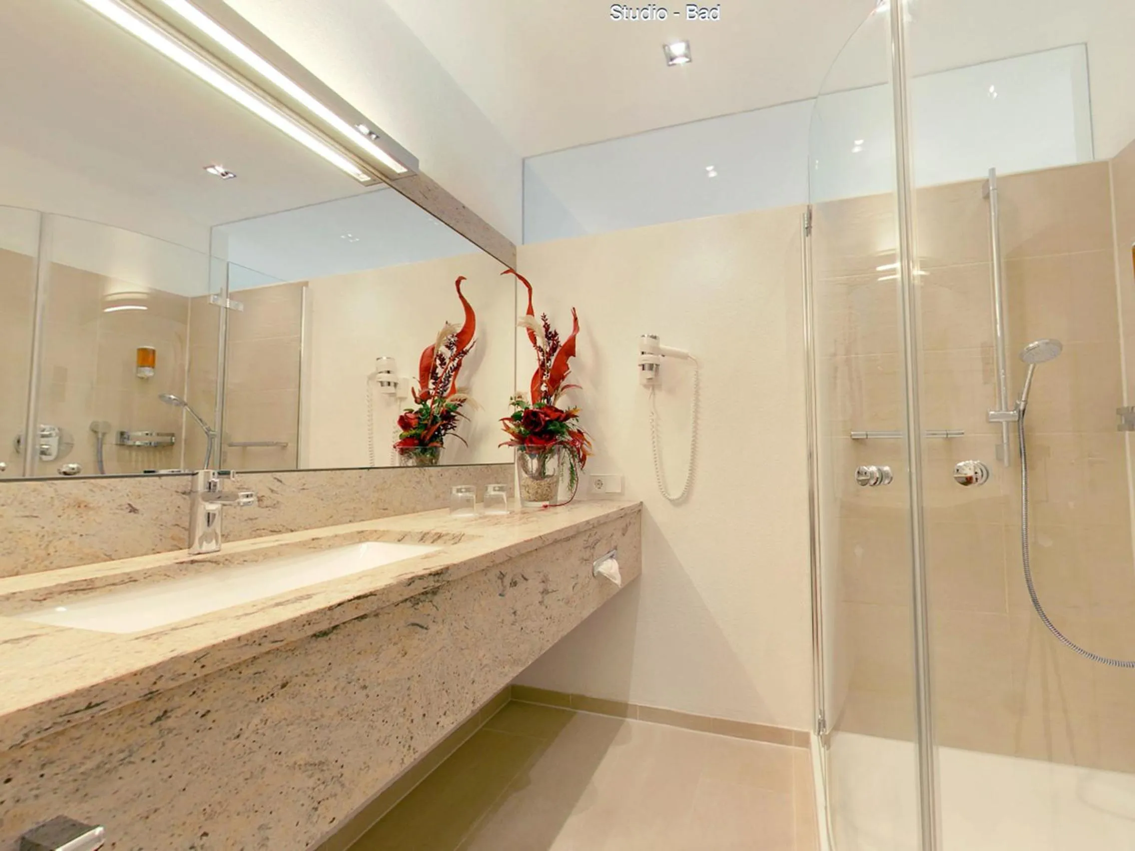 Photo of the whole room in Hotel Garni in der Breite