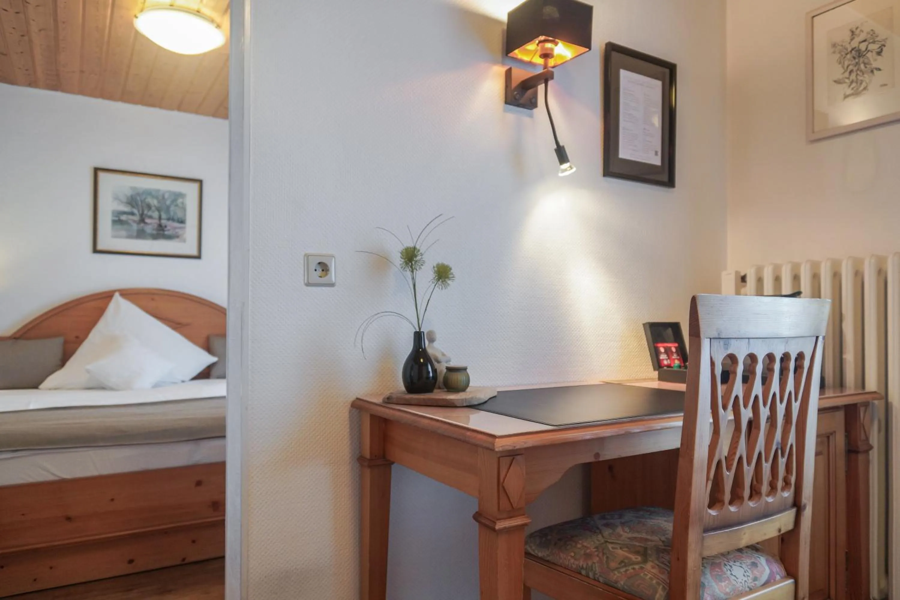 Bed in Hotel Garni in der Breite