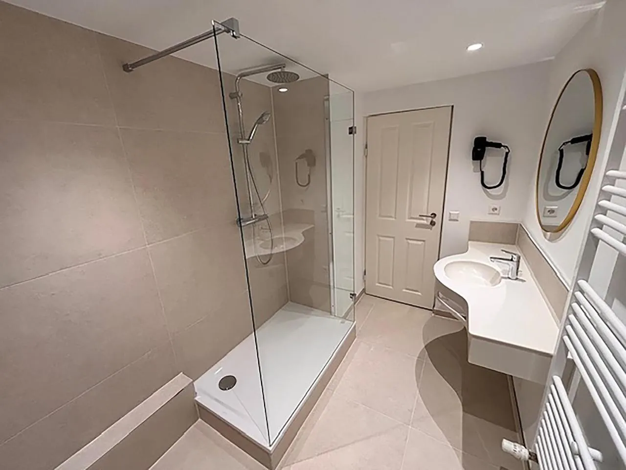 Bathroom in Hotel Garni in der Breite