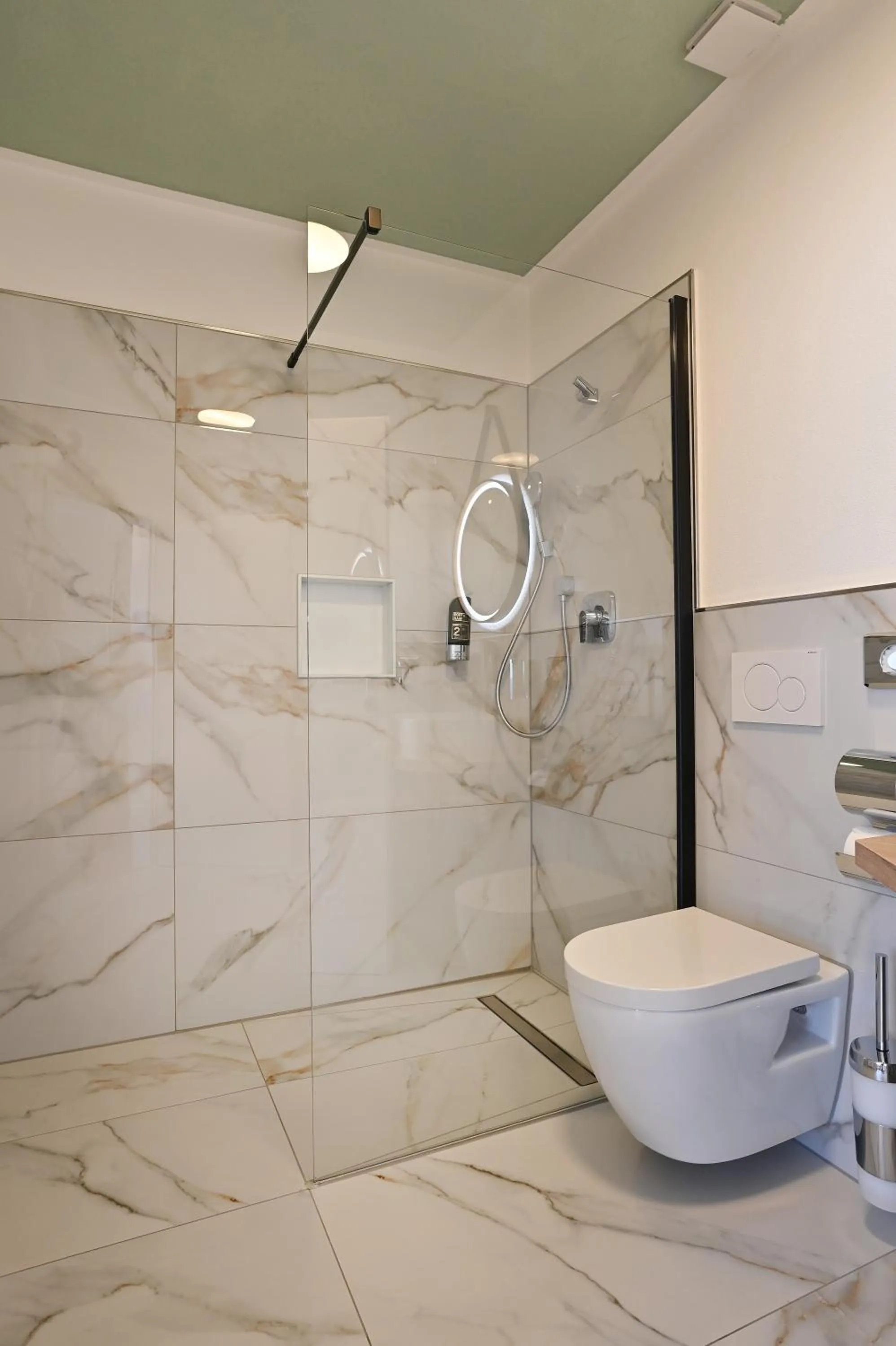 Bathroom in Hotel Zehnthof