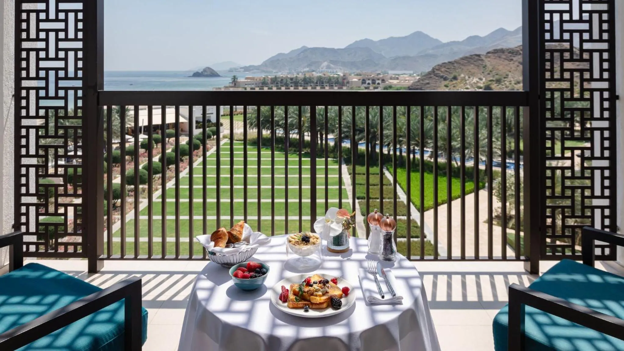 Photo of the whole room in InterContinental Fujairah Resort by IHG