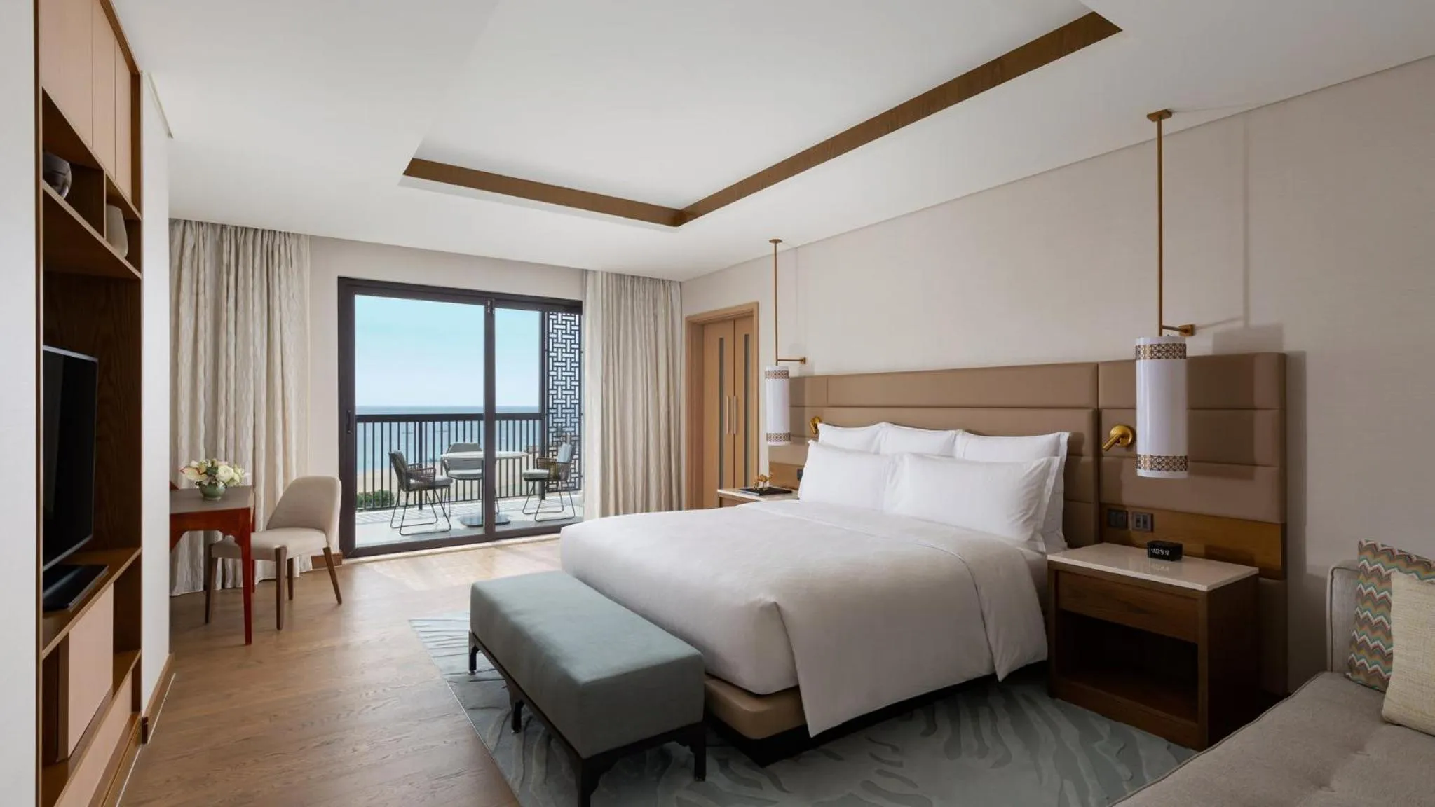 Bedroom, Bed in InterContinental Fujairah Resort by IHG