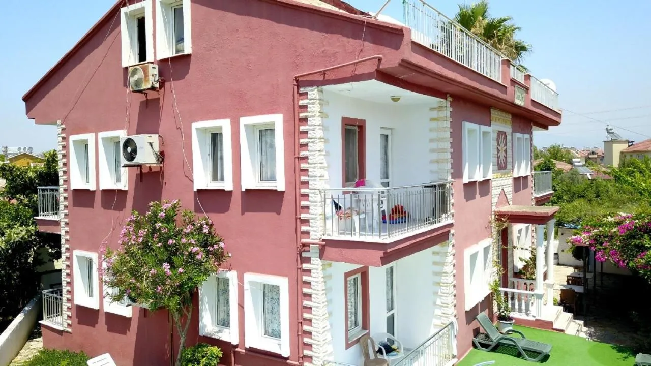 Facade/entrance in Yakut Apart Hotel