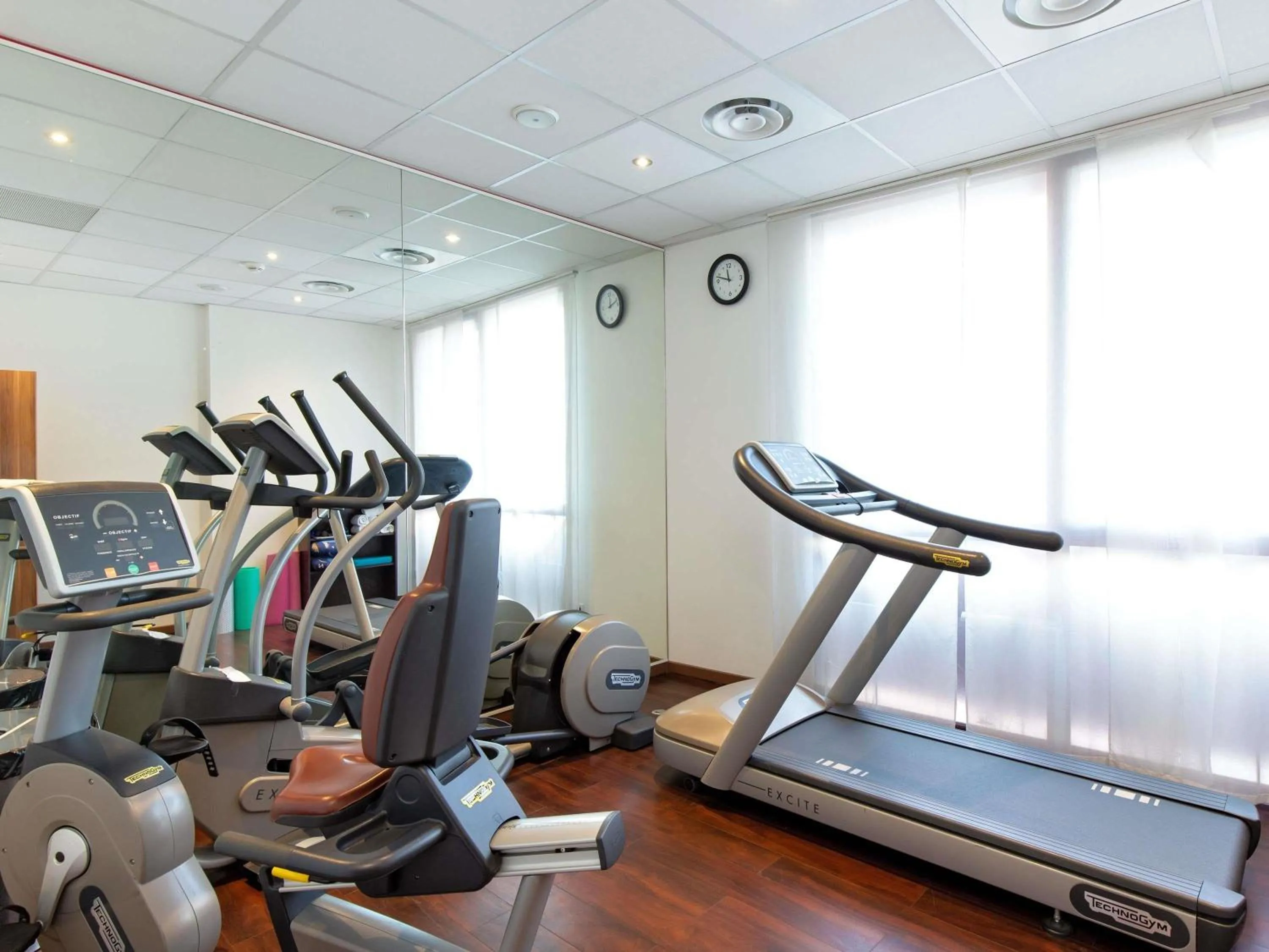 Property building in Novotel Suites Perpignan Centre - Grandes Suites & Confort Centre-Ville