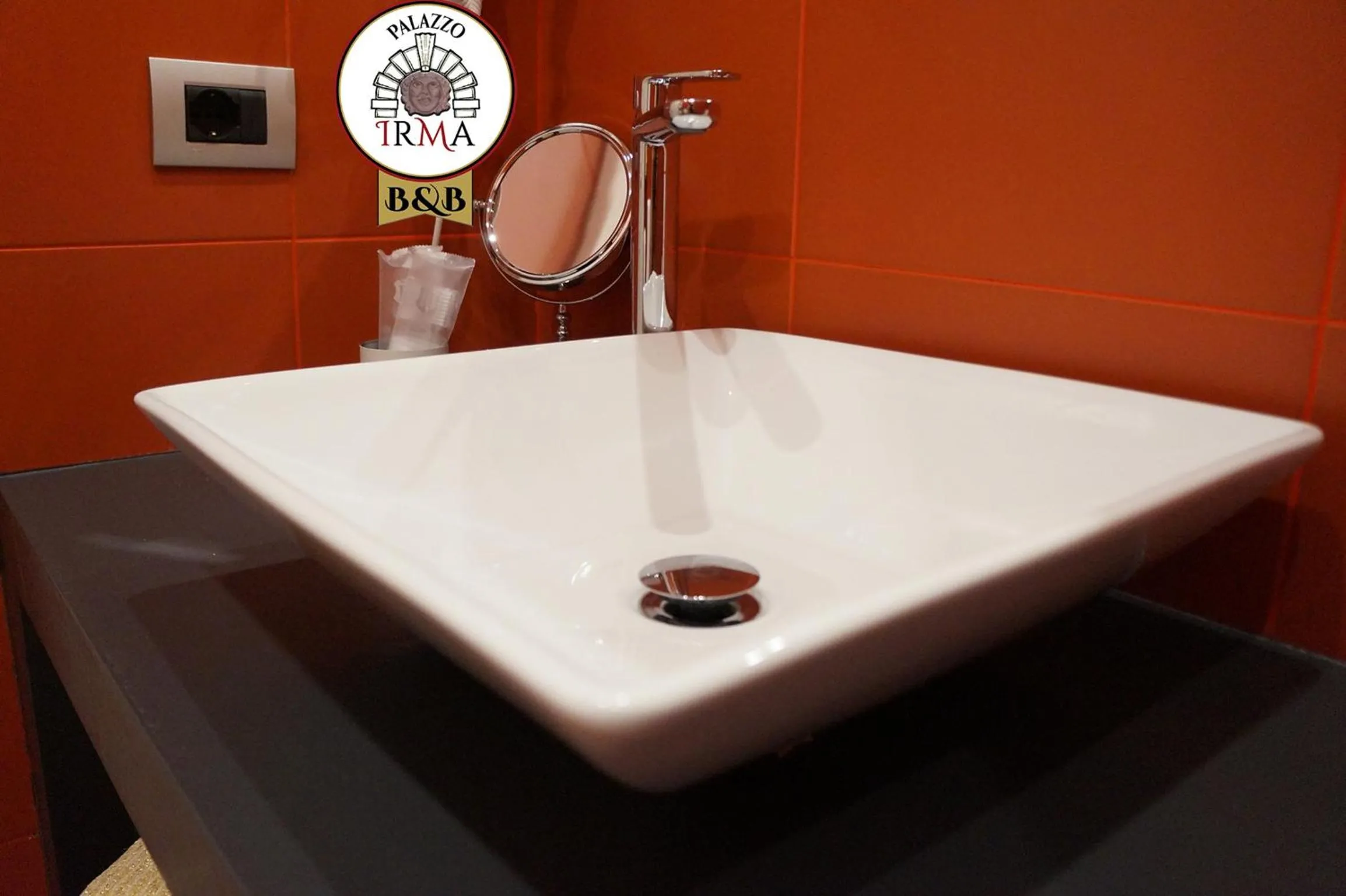 Bathroom in Palazzo IrMa - Hotel - B&B Luxury