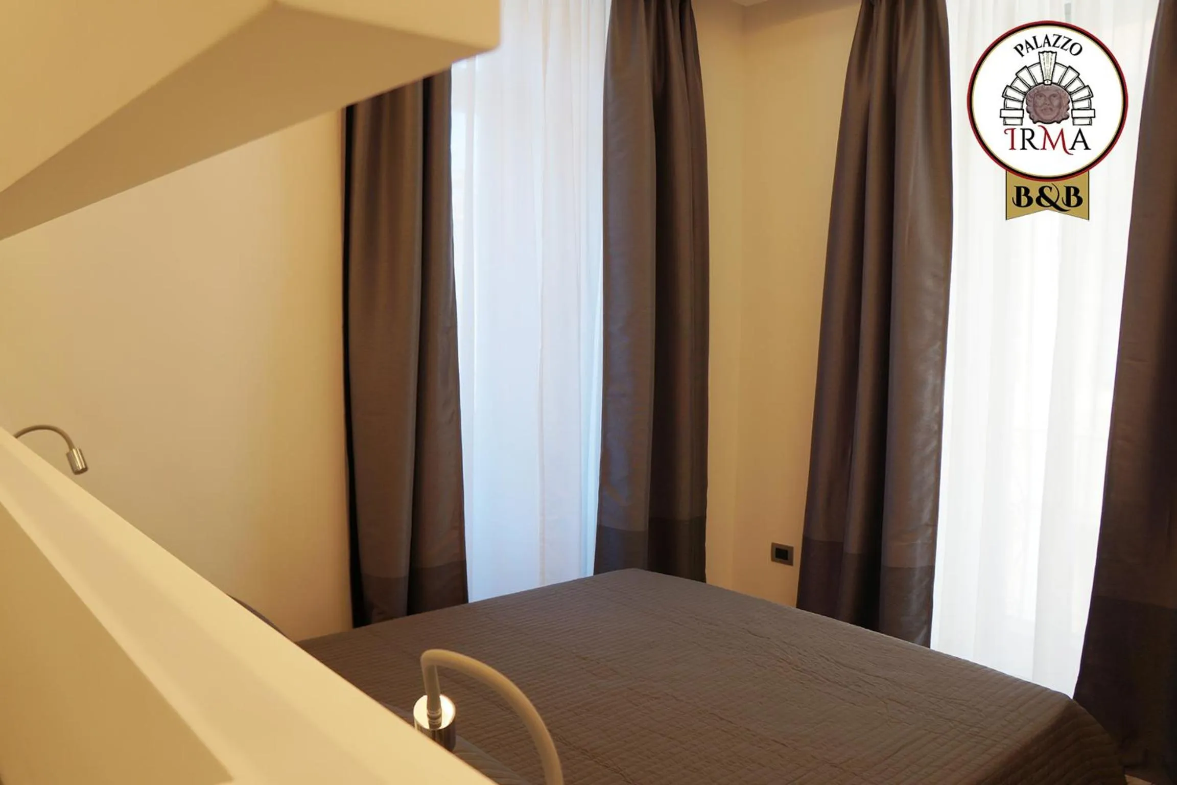 Day, Bed in Palazzo IrMa - Hotel - B&B Luxury