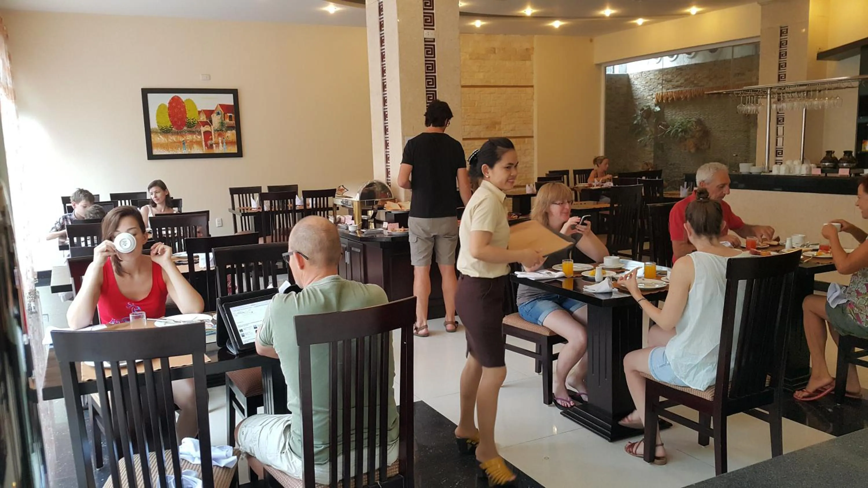 Restaurant/places to eat in Than Thien - Friendly Hotel