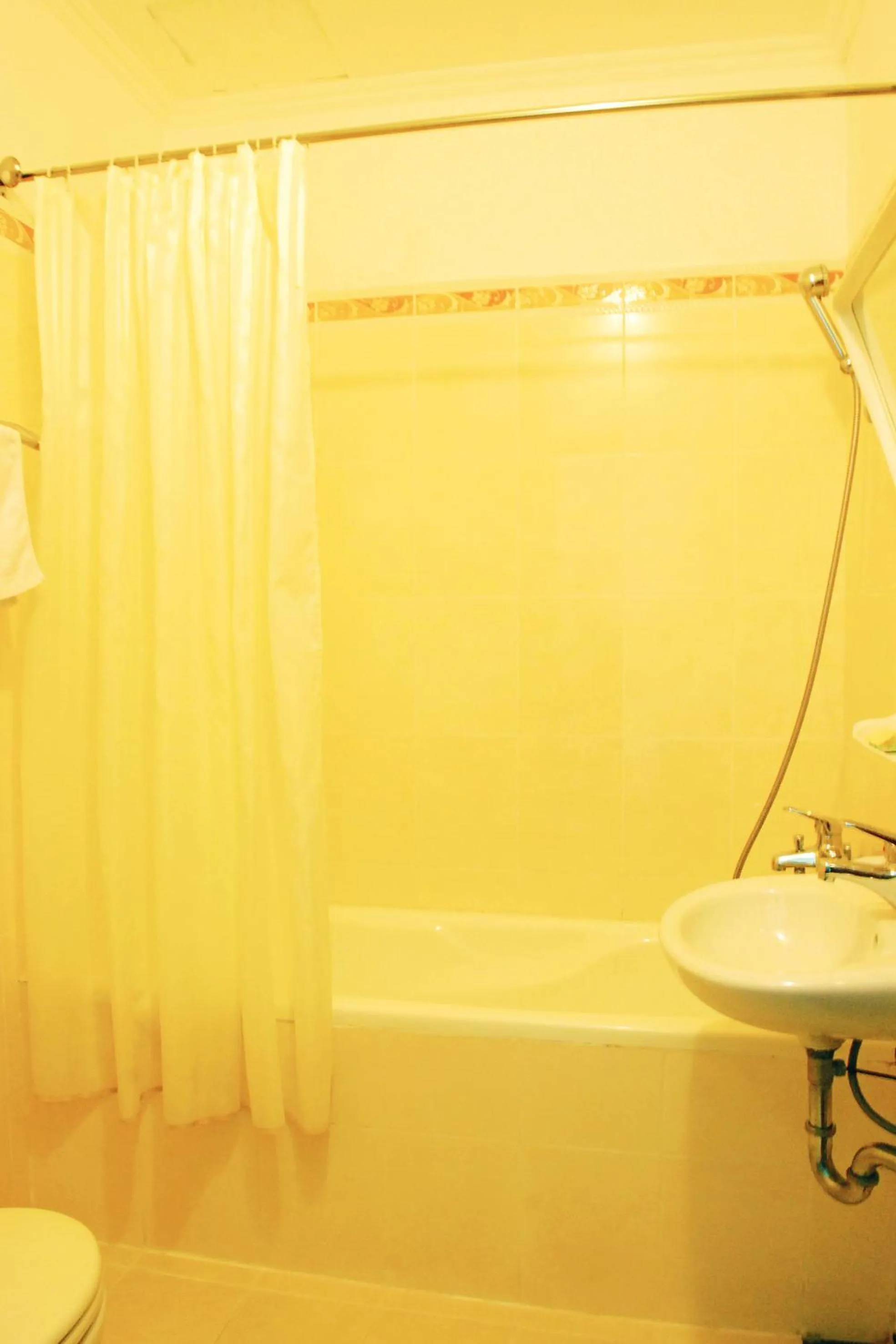 Bathroom in Than Thien - Friendly Hotel