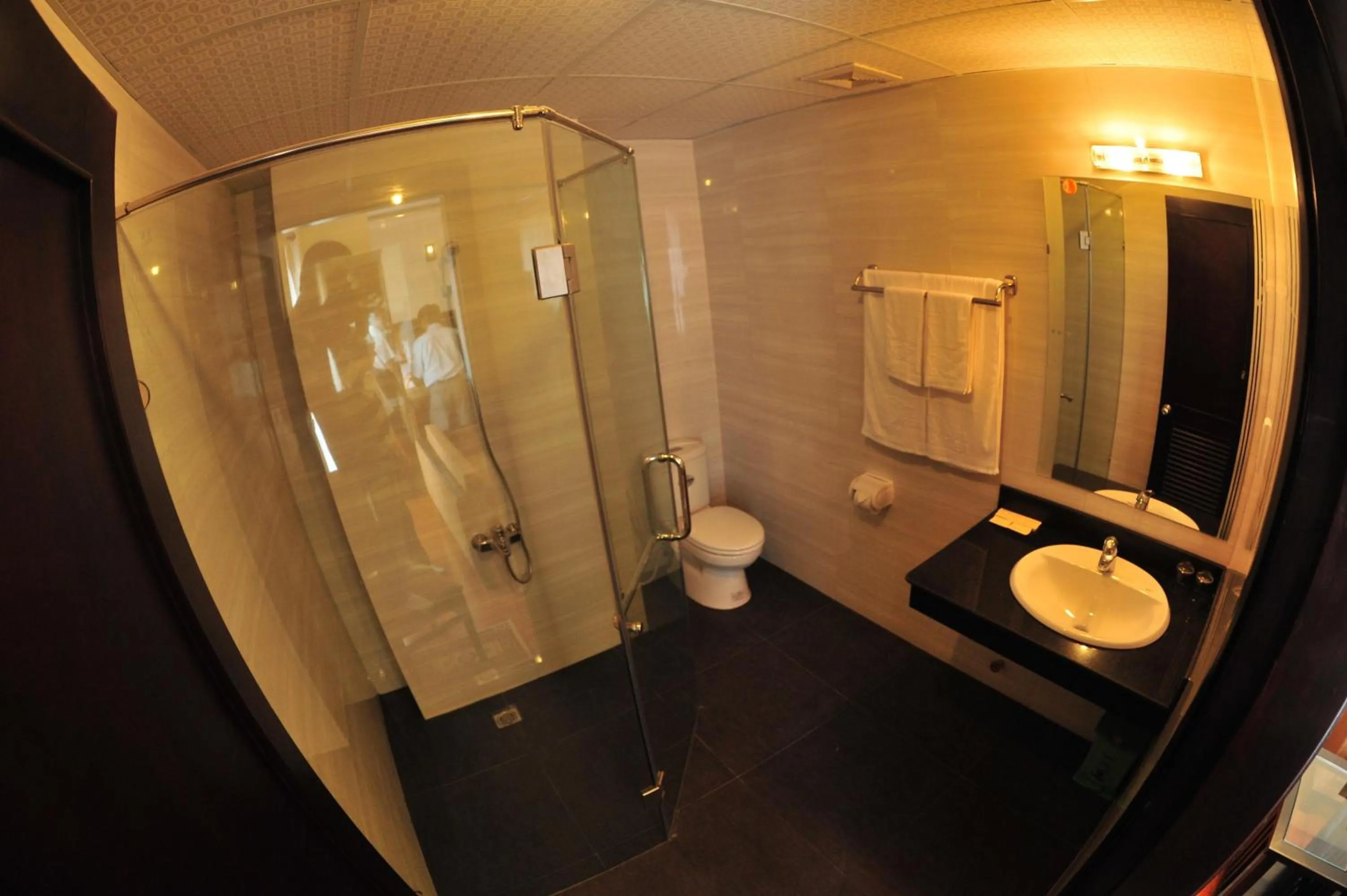 Bathroom in Than Thien - Friendly Hotel