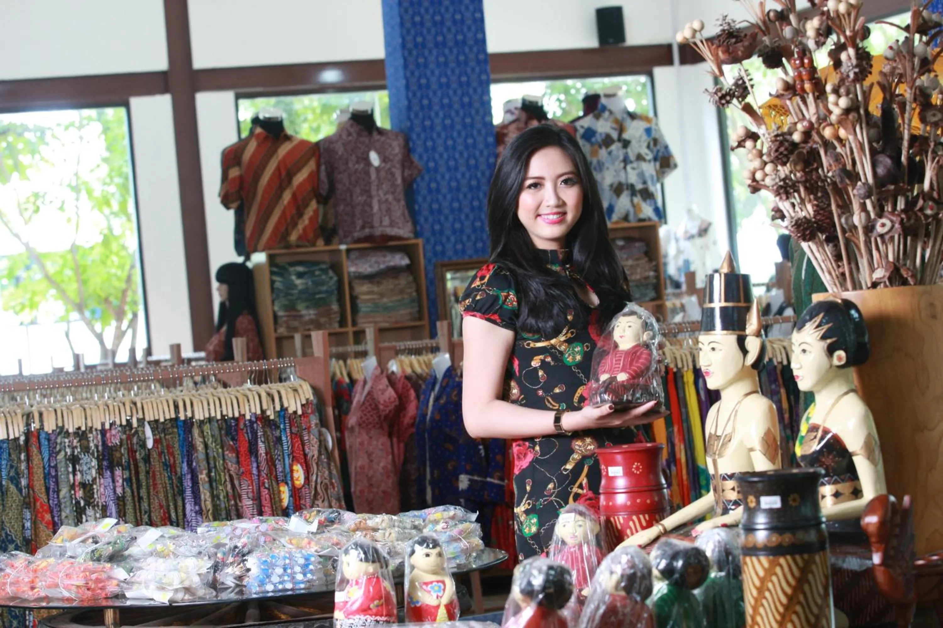 Guests in Golden View Hotel