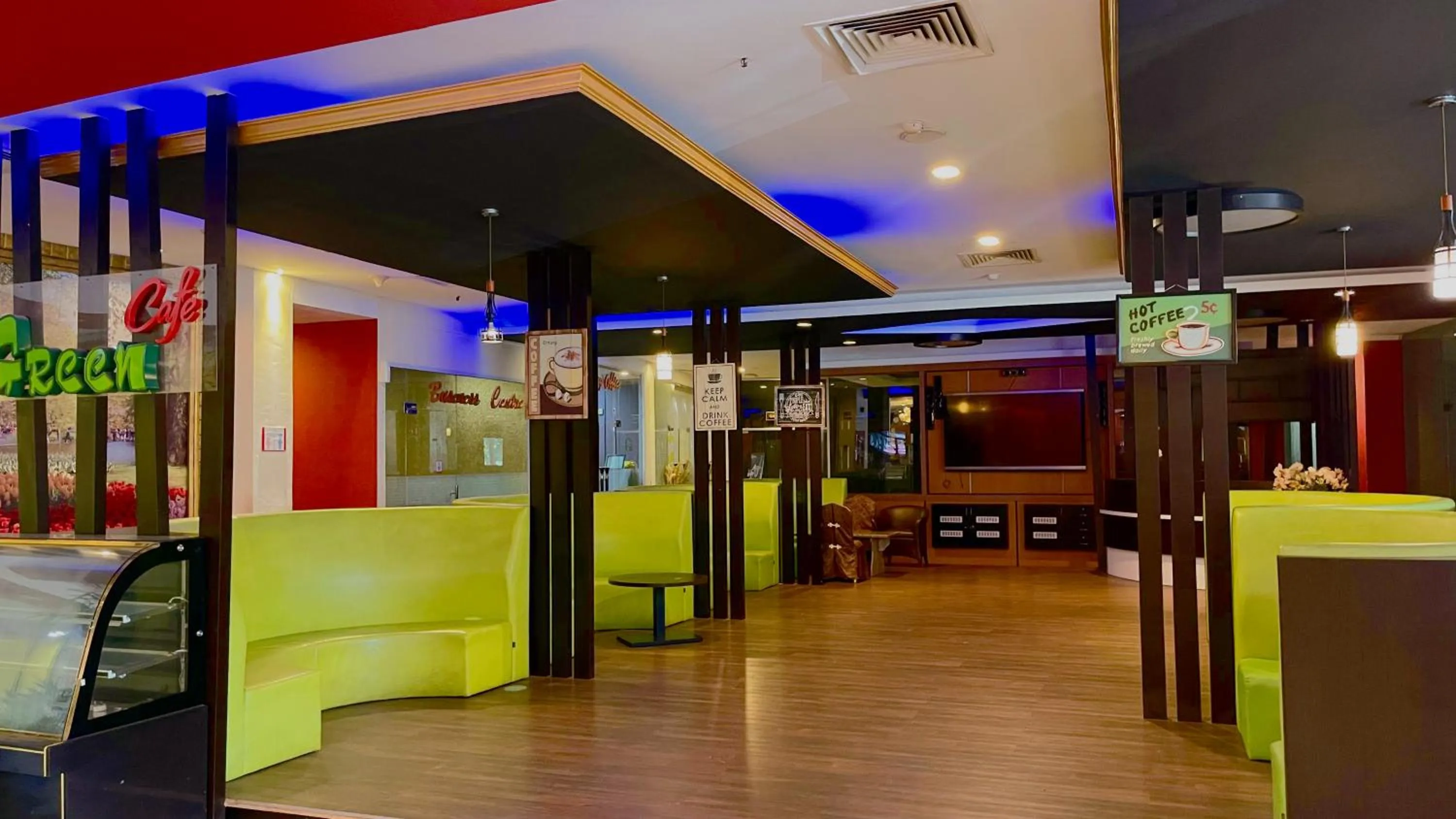 Restaurant/places to eat in Golden View Hotel