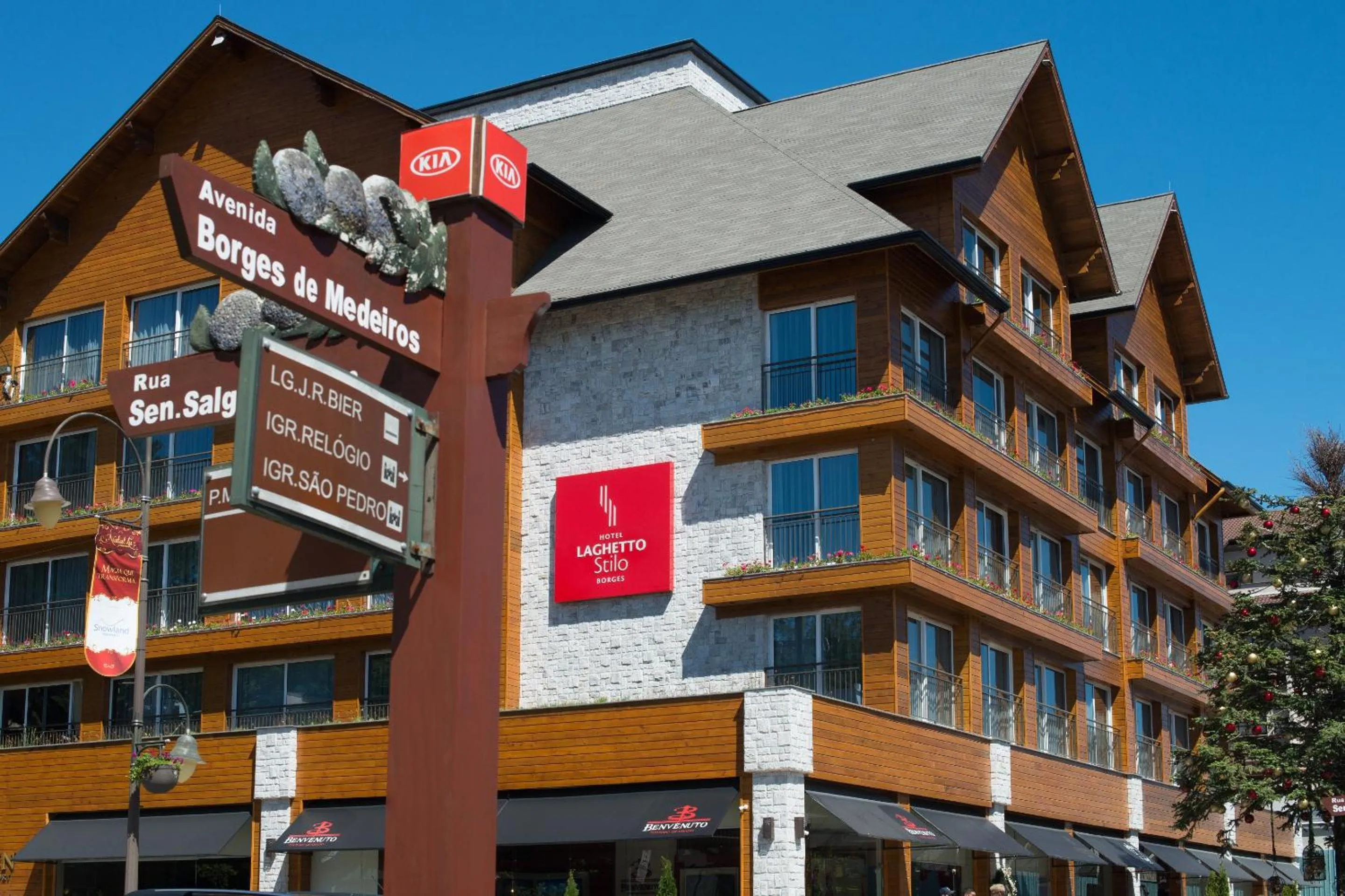 Facade/entrance in Hotel Laghetto Stilo Borges Oficial