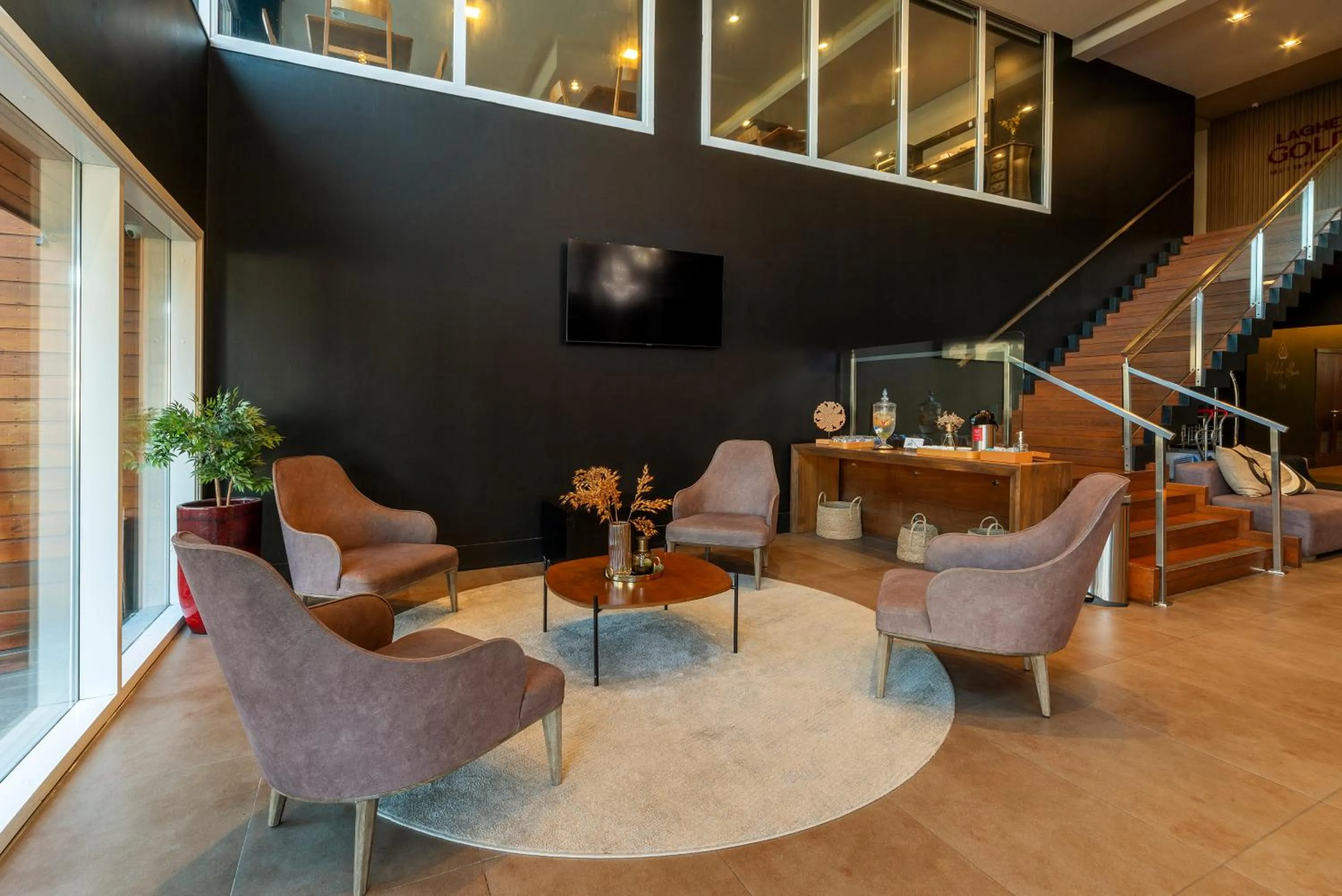 Lobby or reception in Hotel Laghetto Stilo Borges Oficial