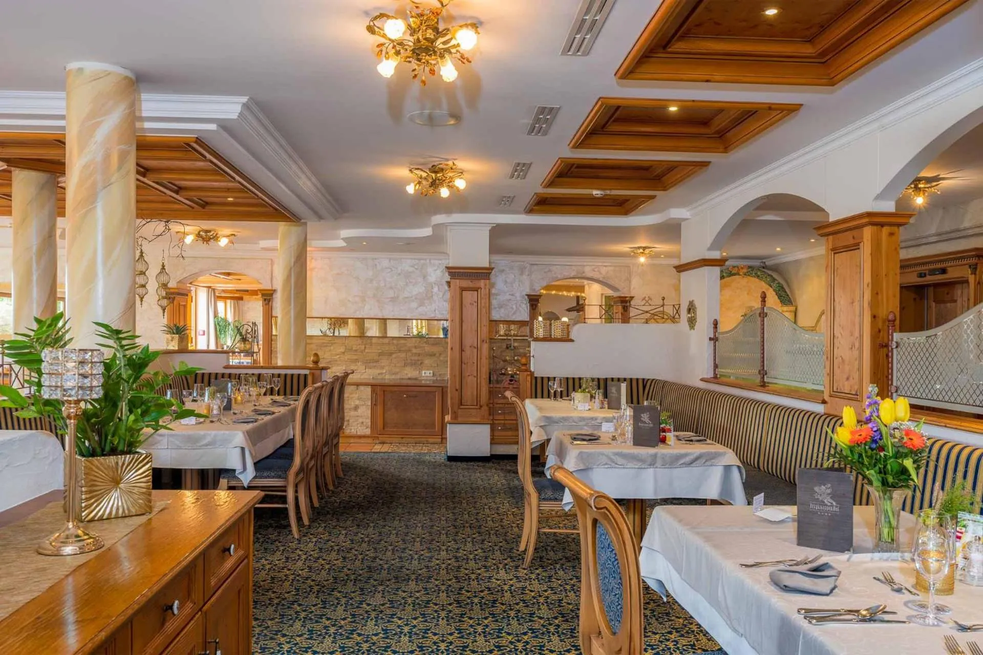 Restaurant/places to eat in Kristall- & Vitalhotel Bergknappenhof