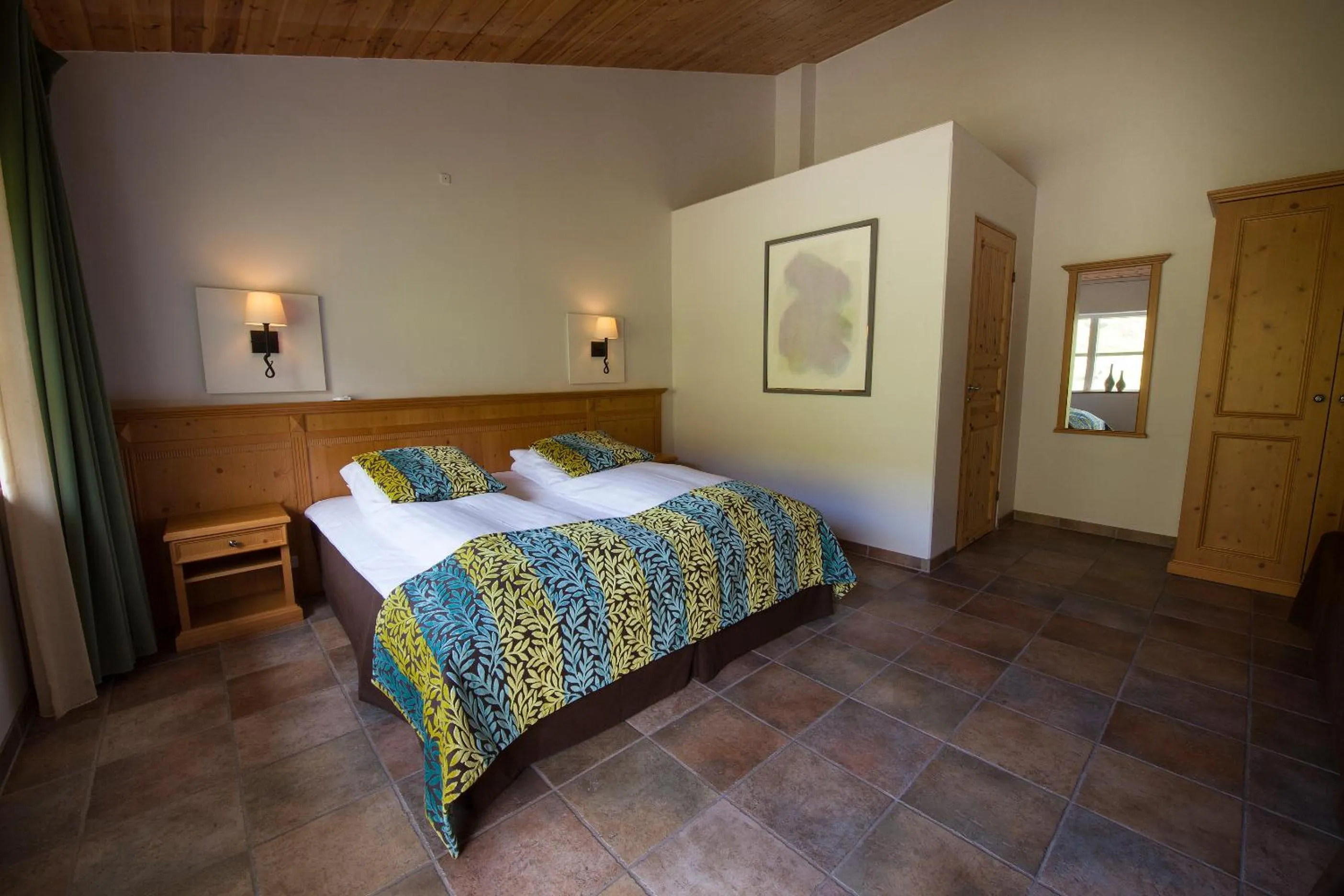 Photo of the whole room, Bed in Gjaargardur Guesthouse Gjogv