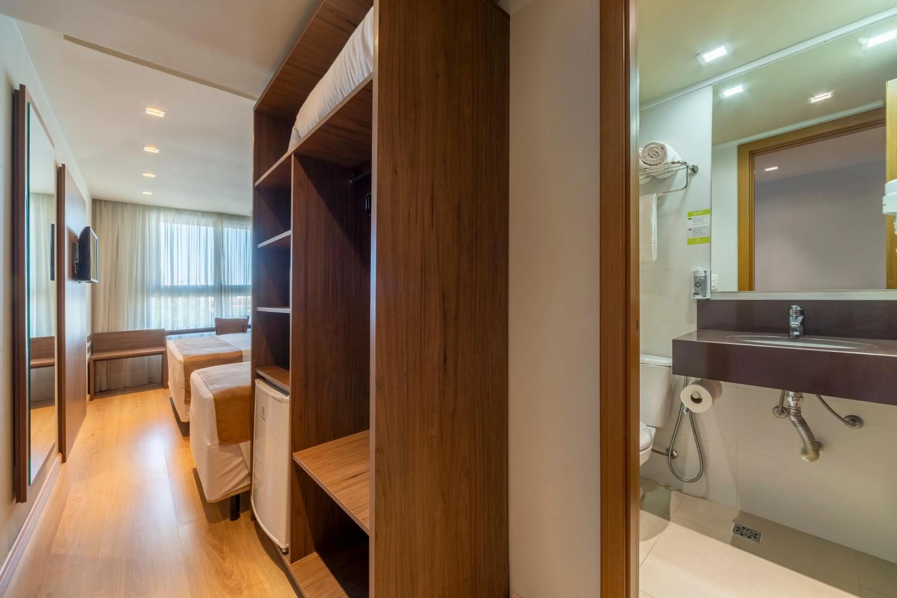 Bedroom, Bed in Hotel Laghetto Vivace