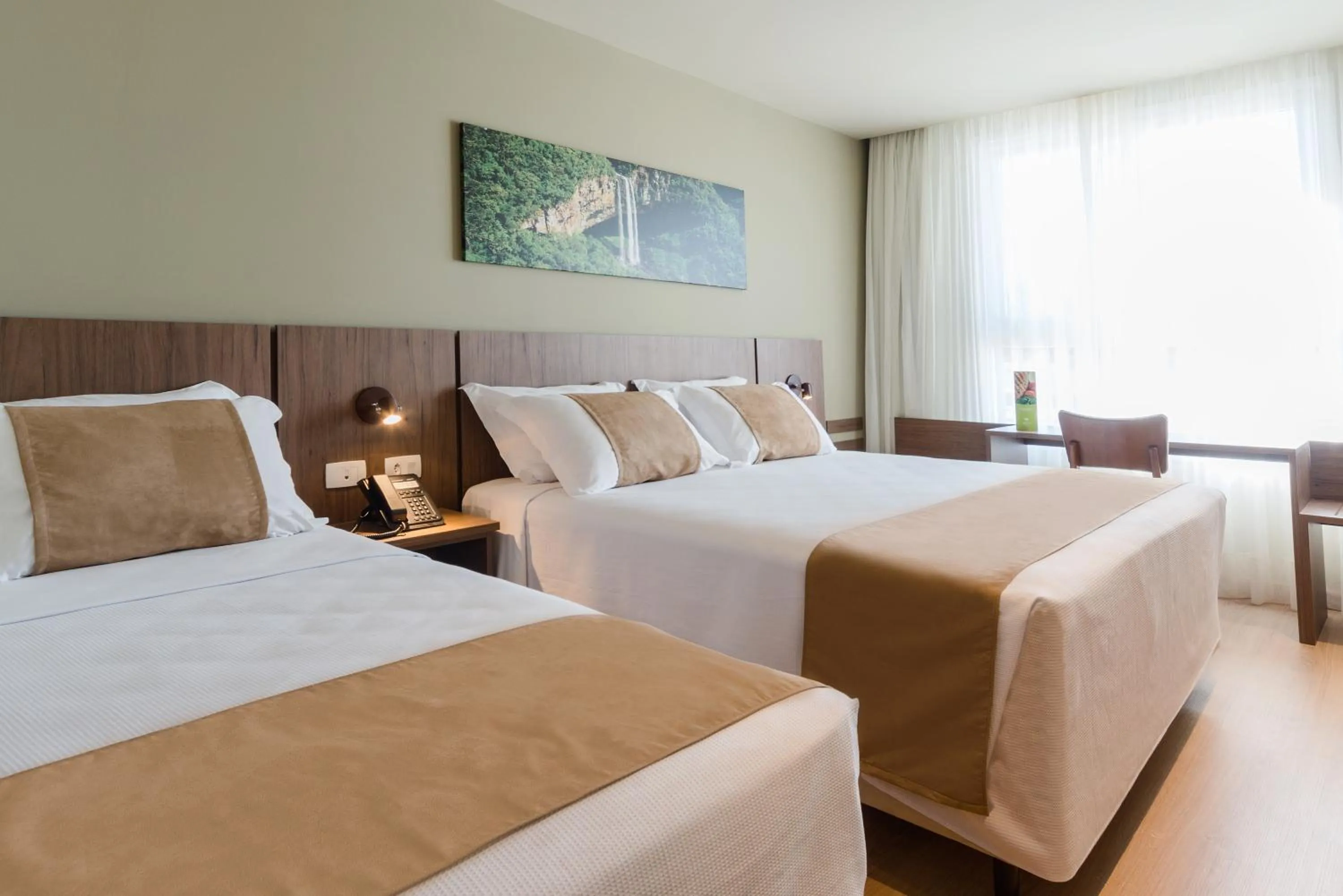 Bed in Hotel Laghetto Vivace