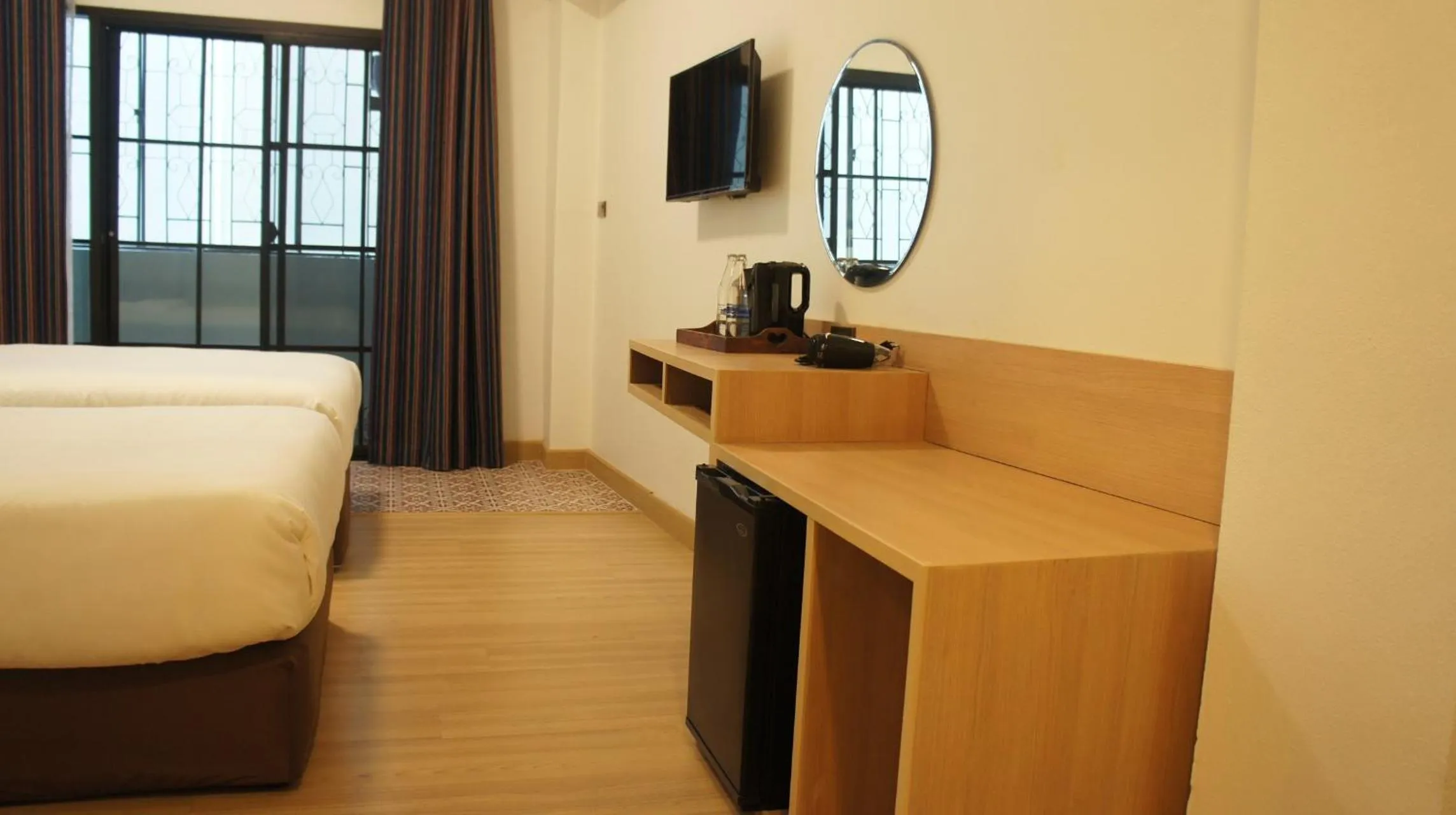 Bed in RCN Court & Inn