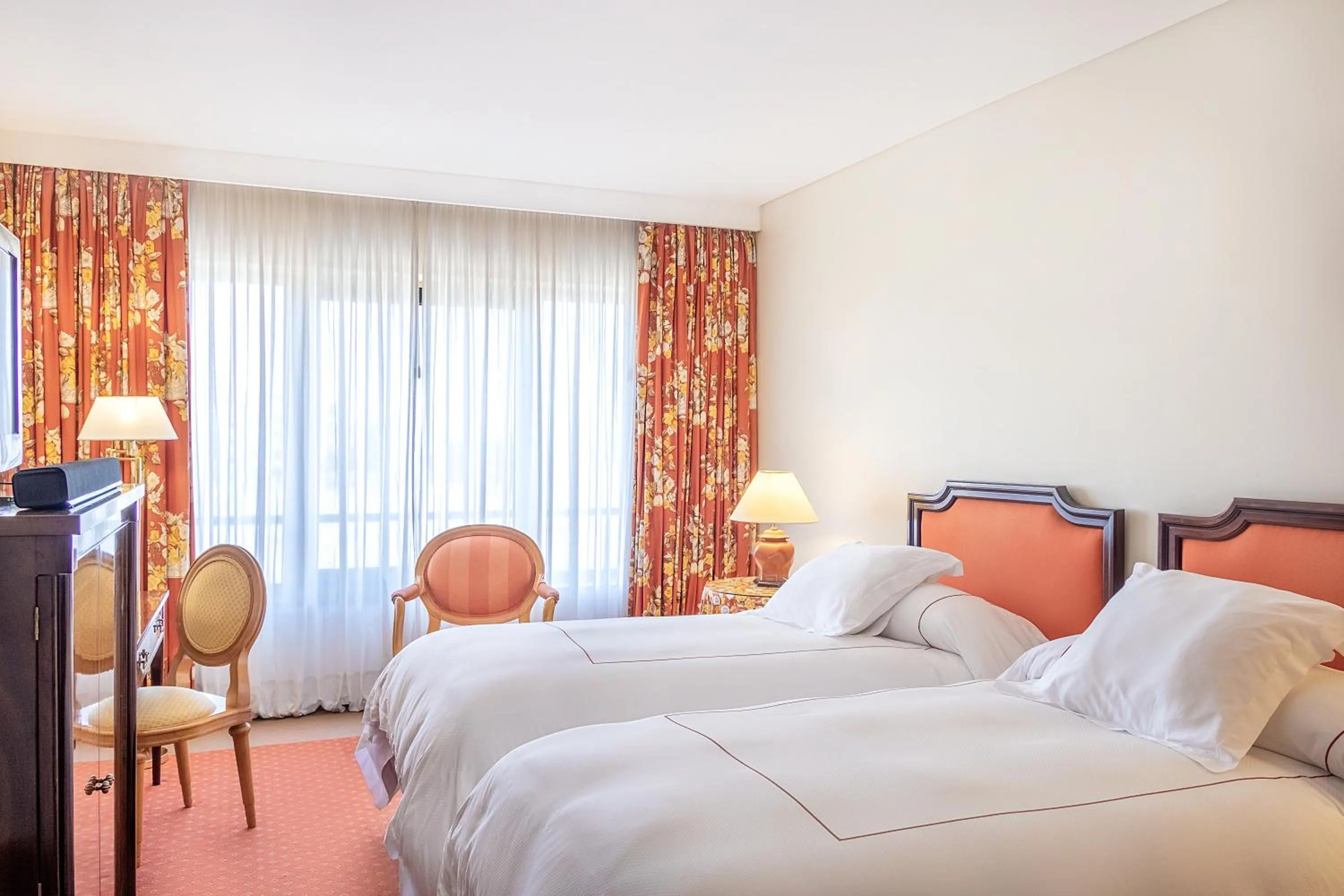 Photo of the whole room, Bed in Hotel Costa Galana