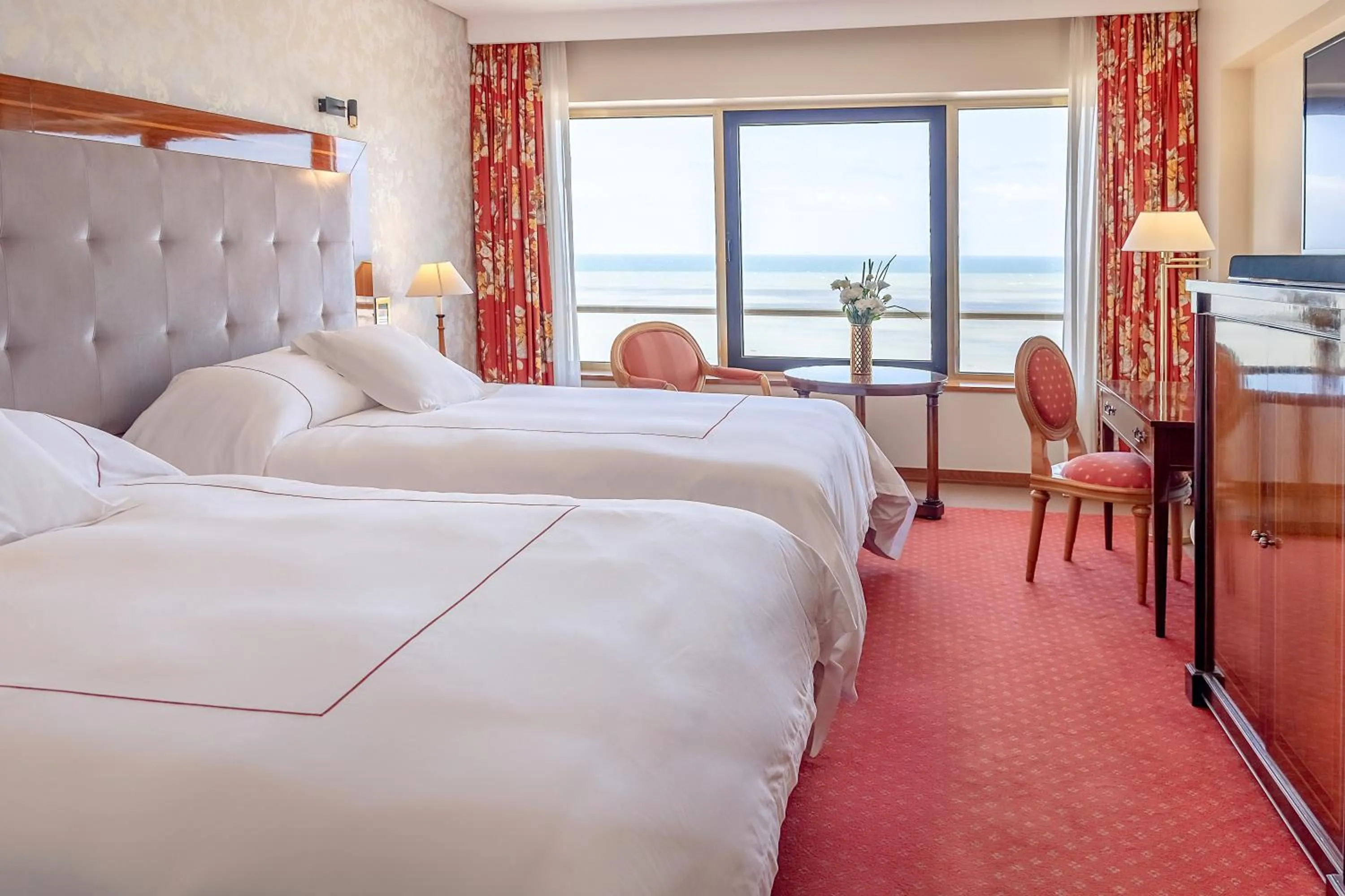 Photo of the whole room, Bed in Hotel Costa Galana