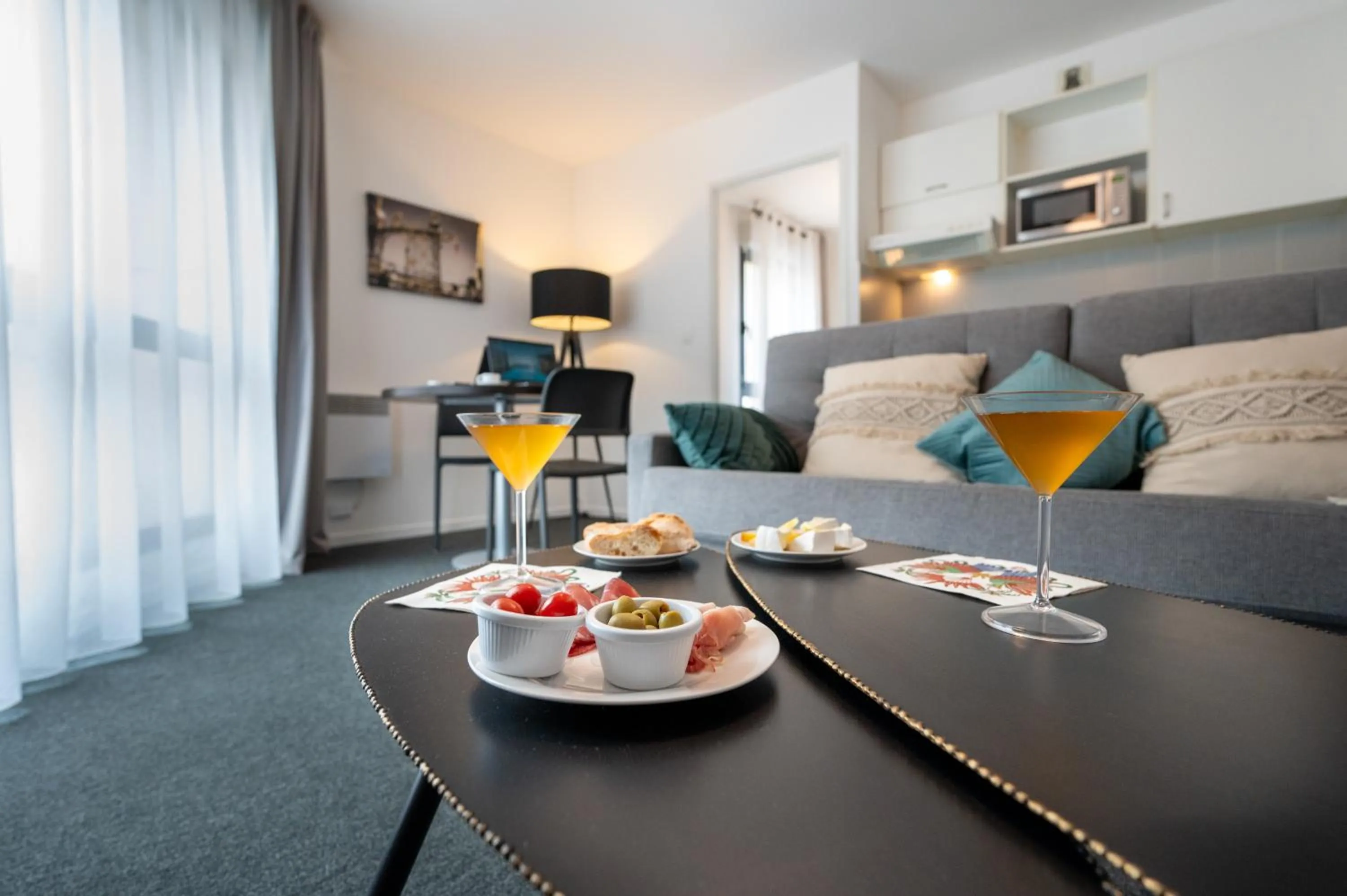 Seating area in Nemea Appart Hotel Home Suite Nancy Centre