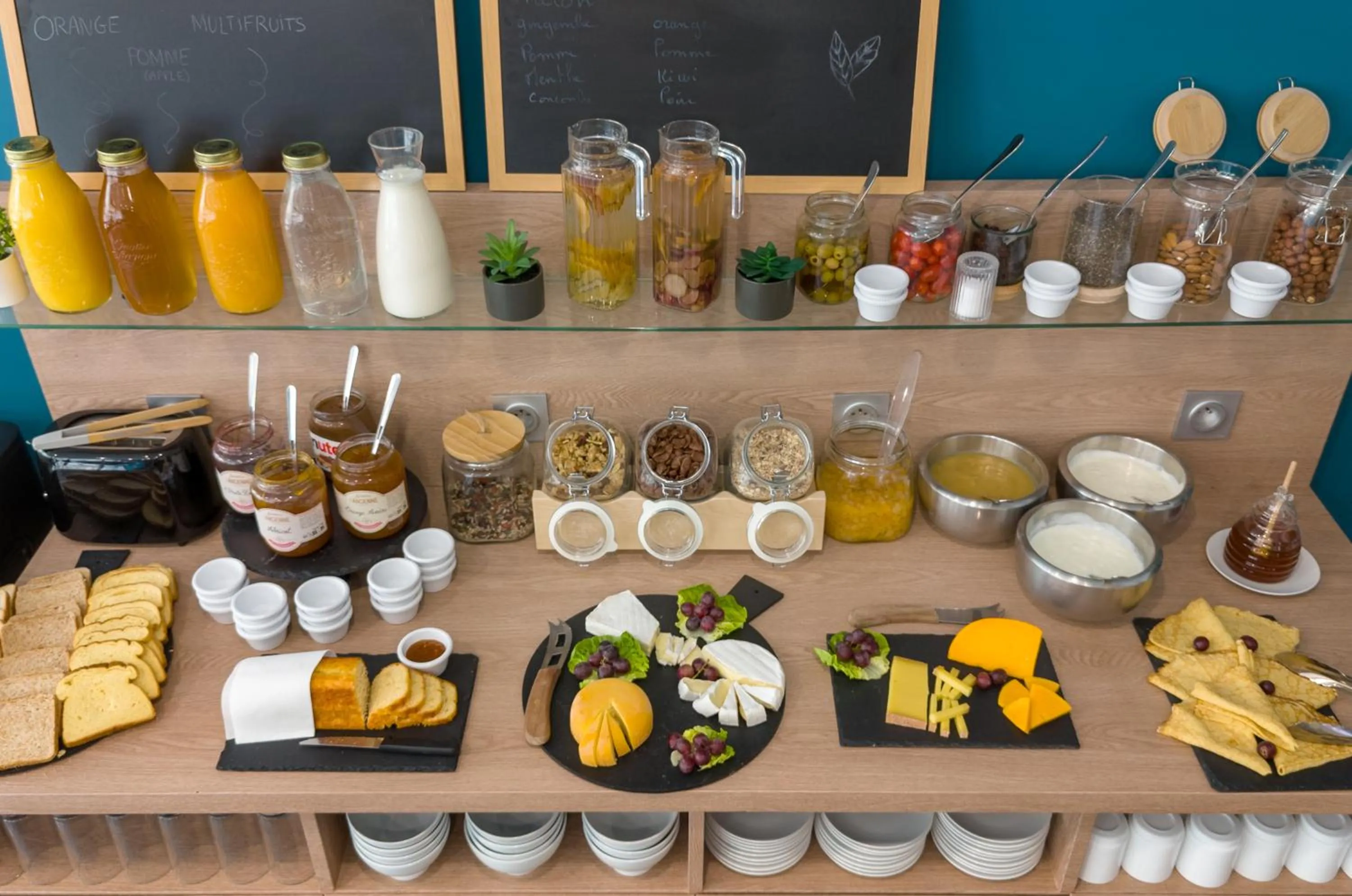 Breakfast in Nemea Appart Hotel Home Suite Nancy Centre