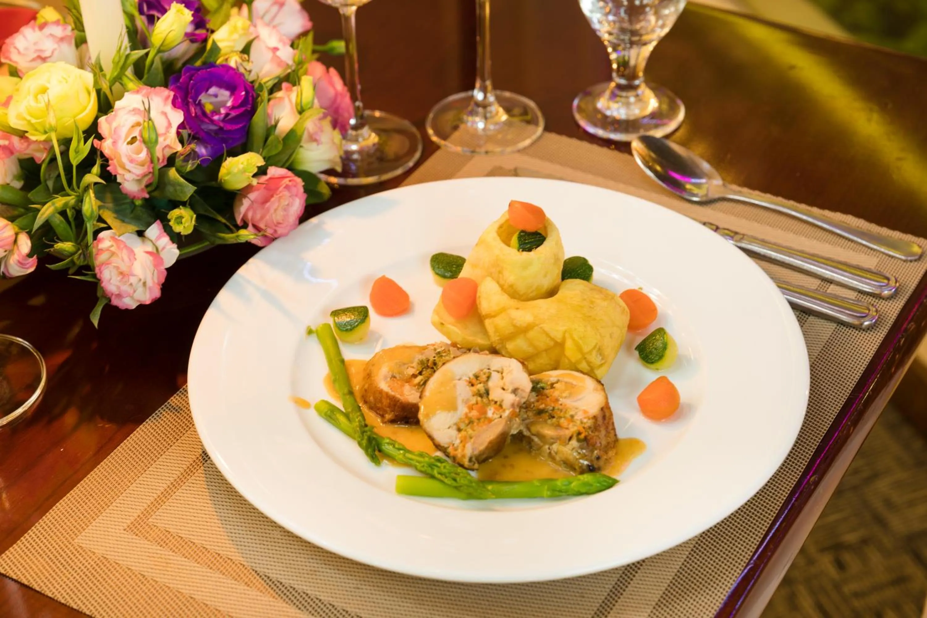 Food in TTC Hotel - Ngoc Lan