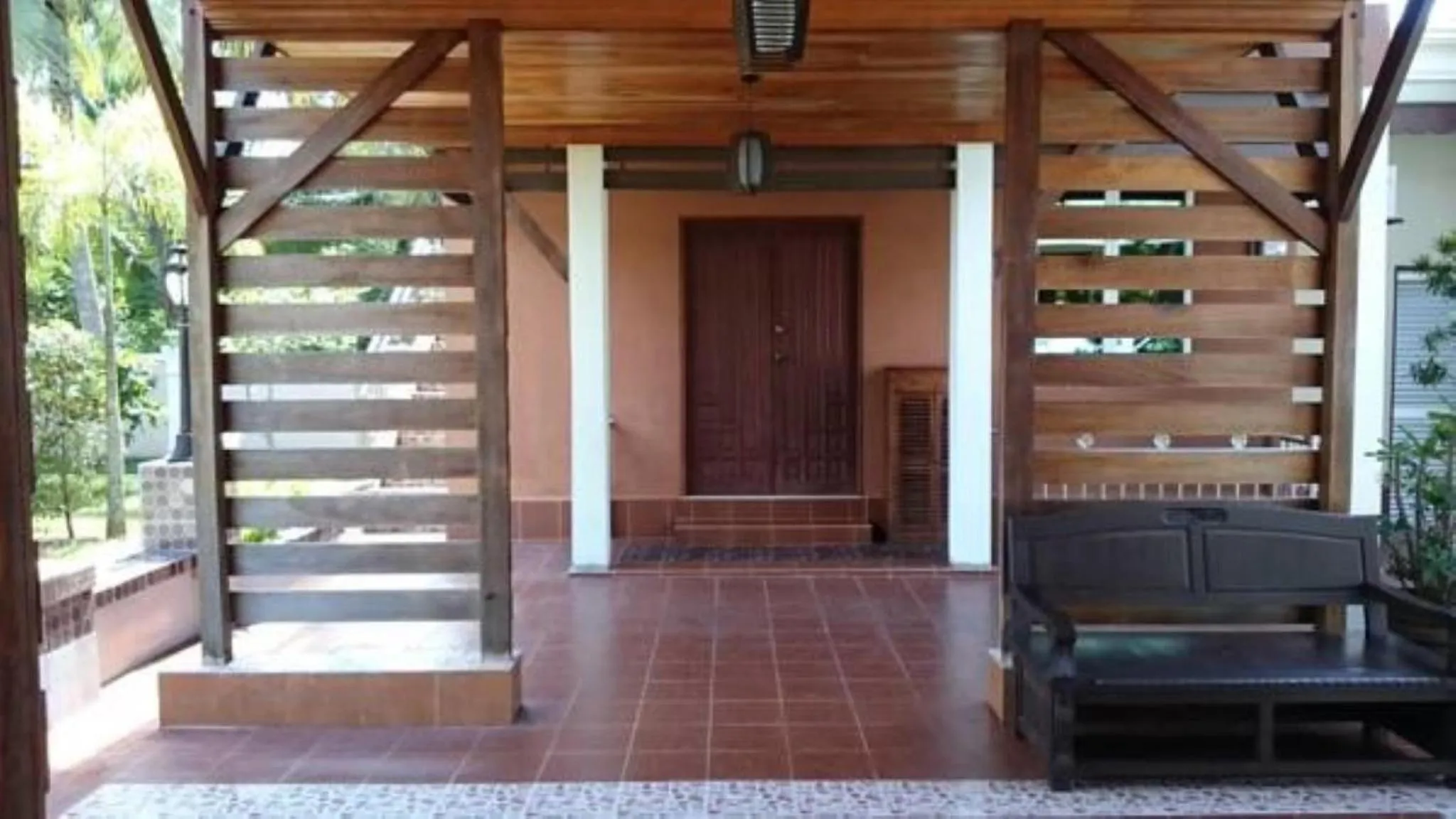 Property building in Villa Temila