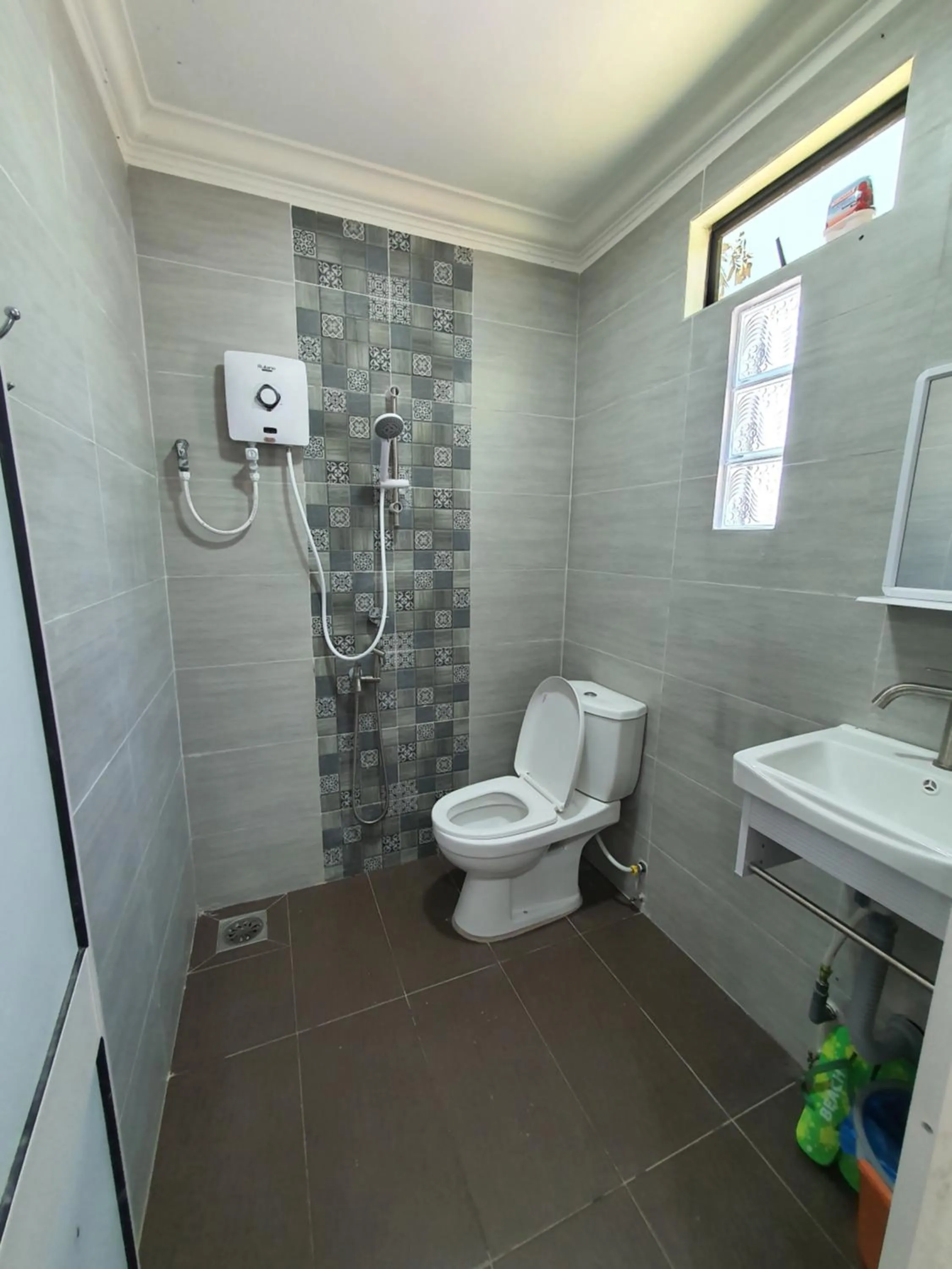 Shower in Villa Temila