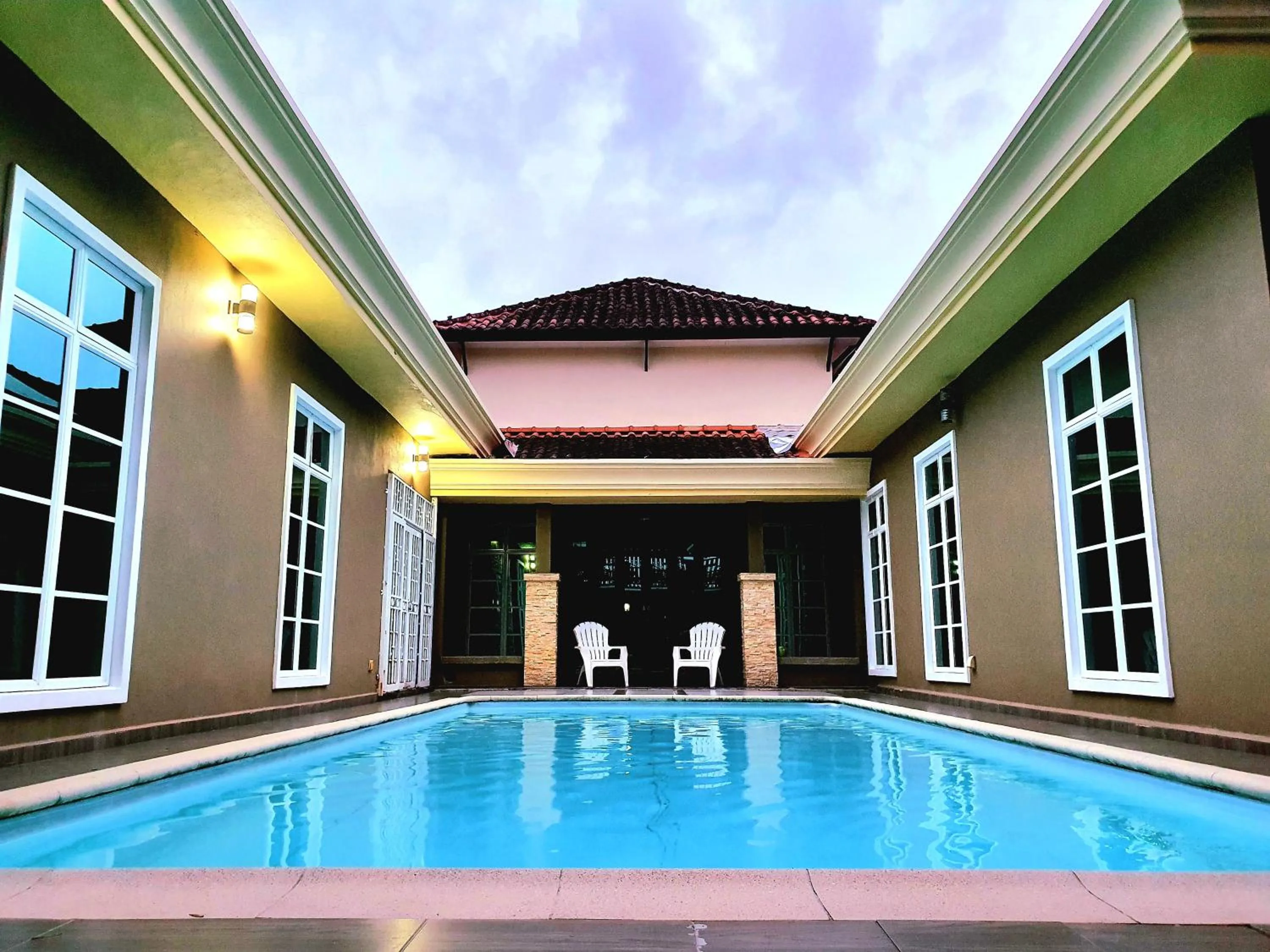 Pool view in Villa Temila