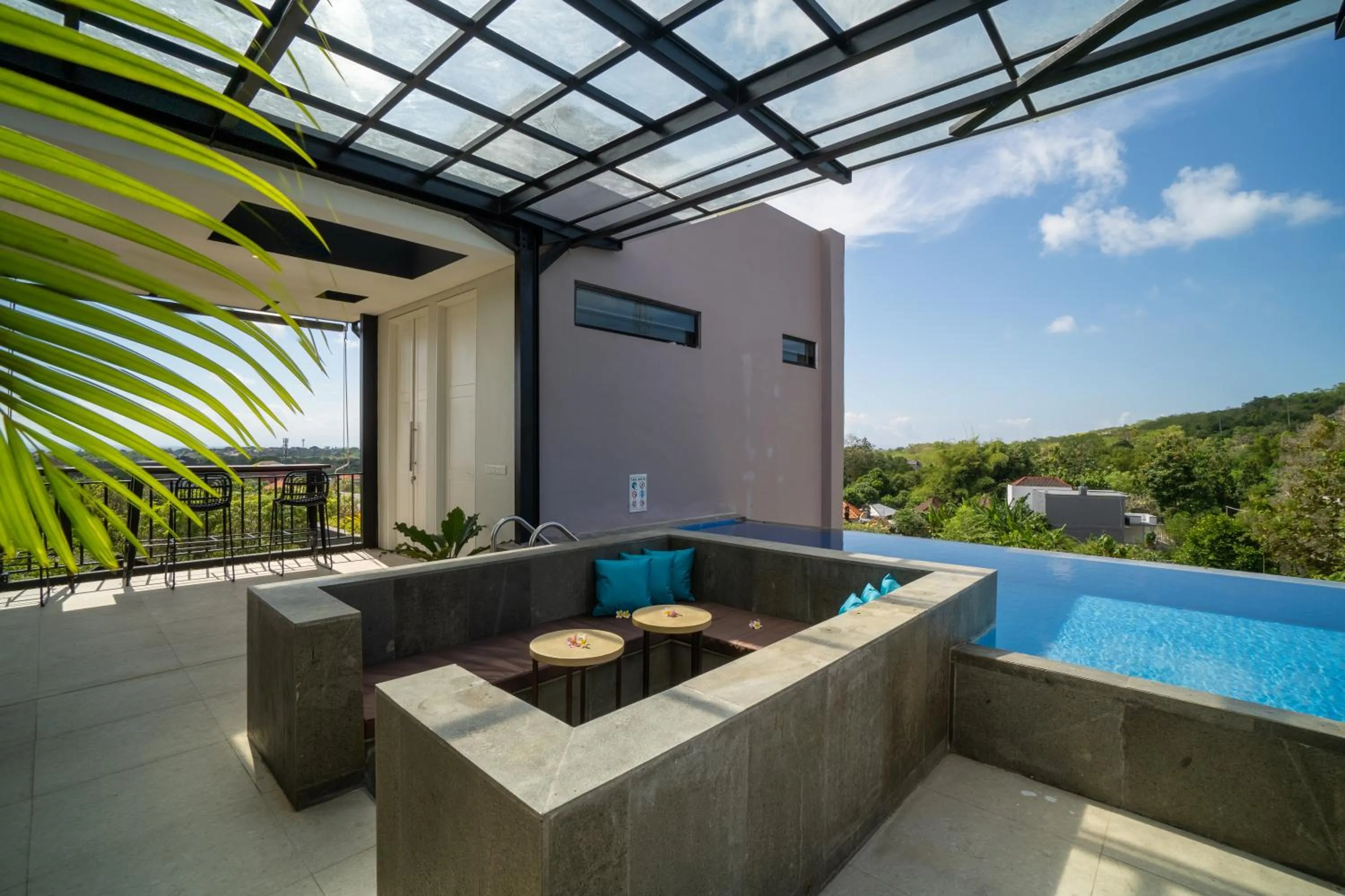 Swimming pool in Nusa Dua Bayview Villas