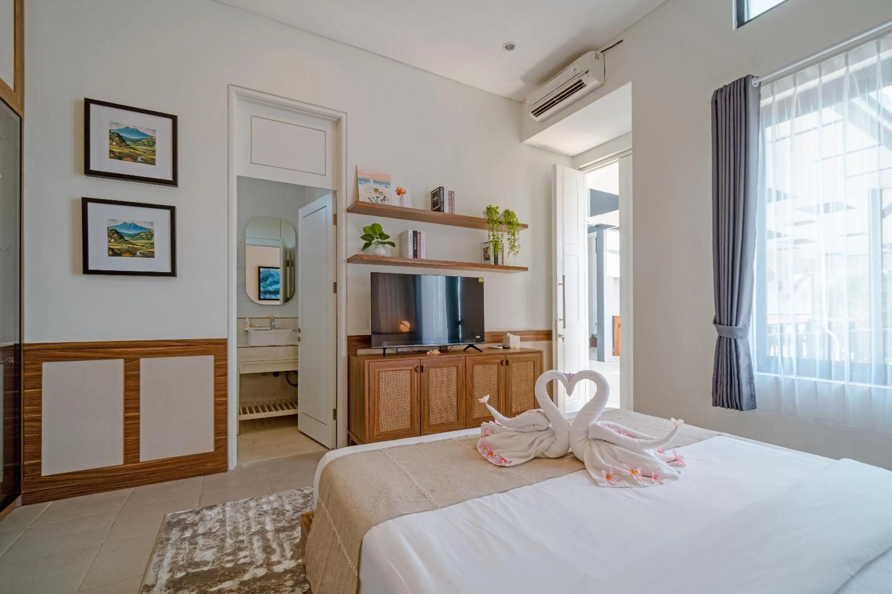 Bedroom, Bed in Nusa Dua Bayview Villas