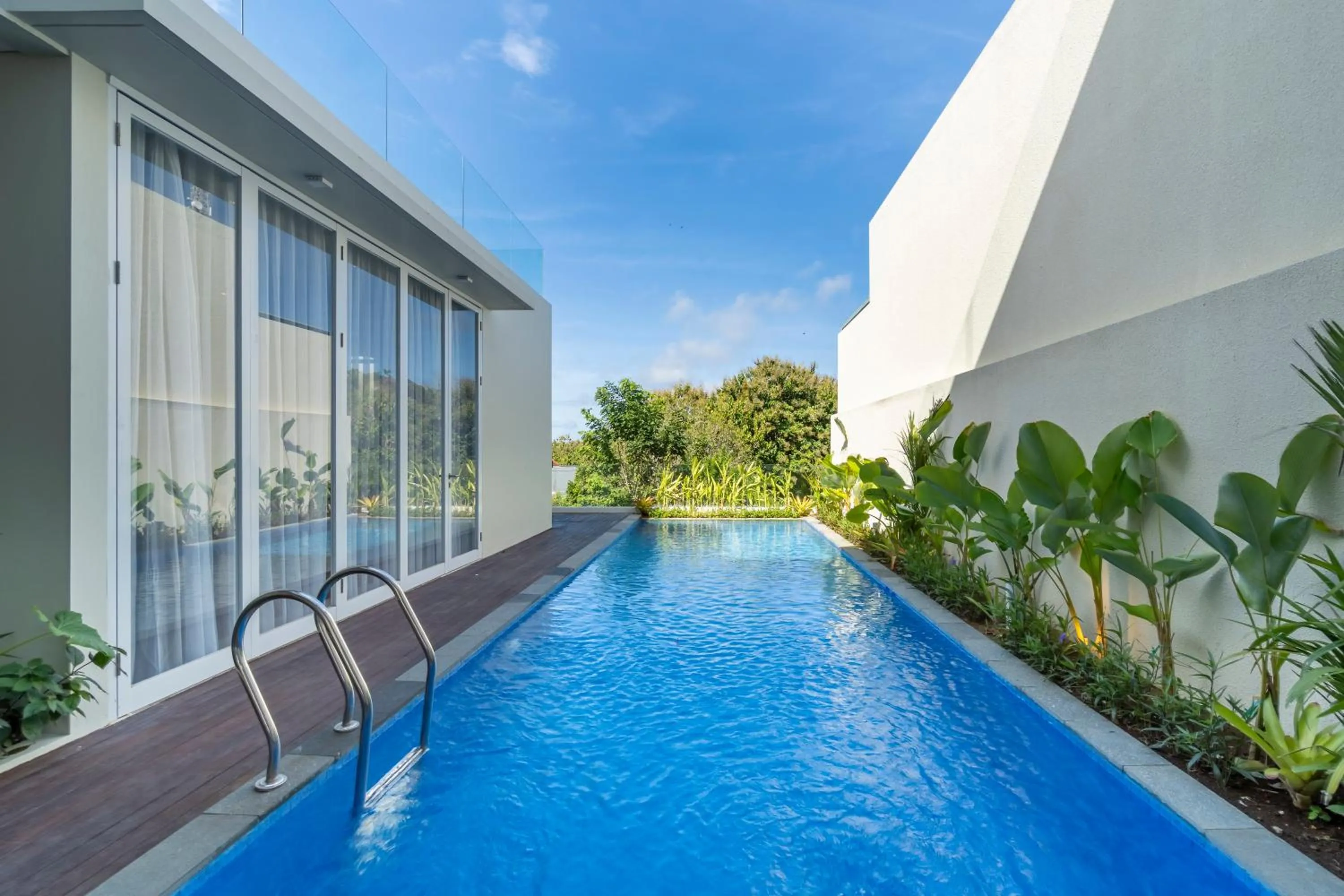 Swimming pool in Nusa Dua Bayview Villas