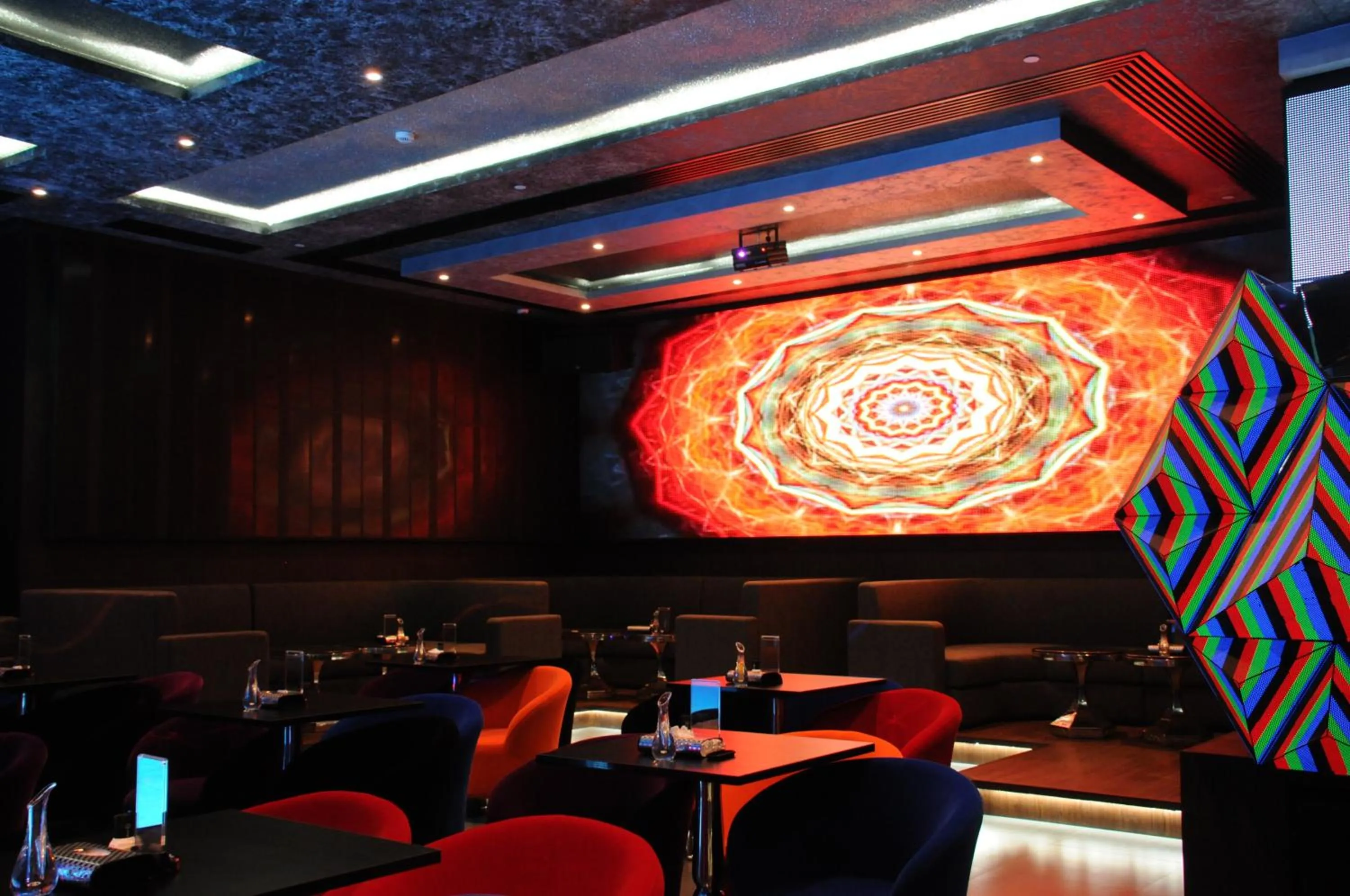 Food and drinks in Frsan Palace Hotel