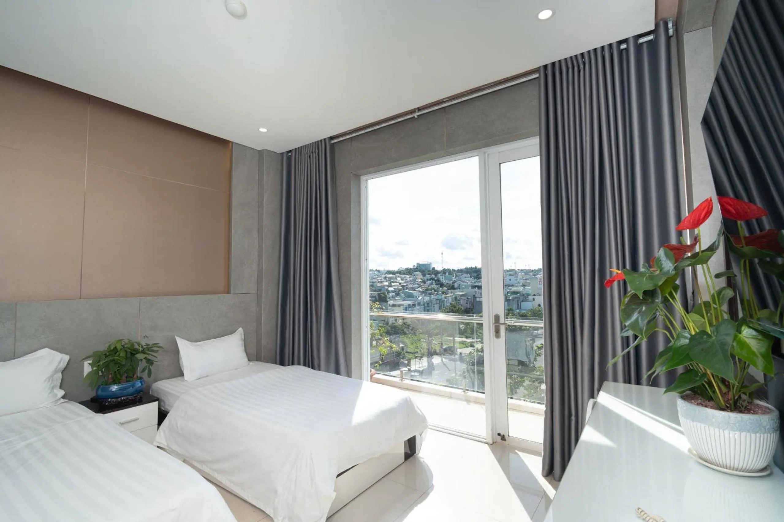 Bed in Ngoc Se Hotel