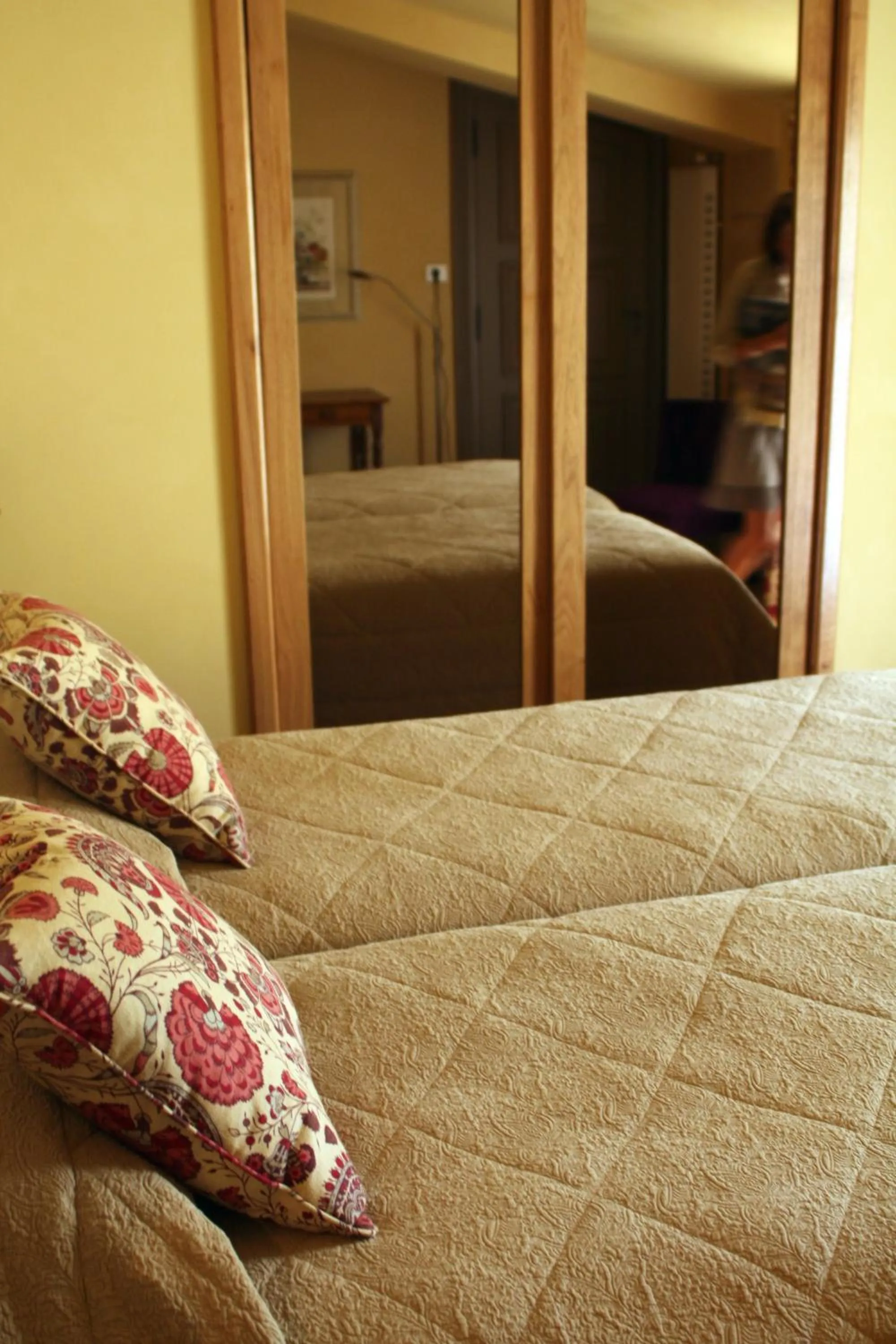 Bed in Hotel Restaurant Chartron