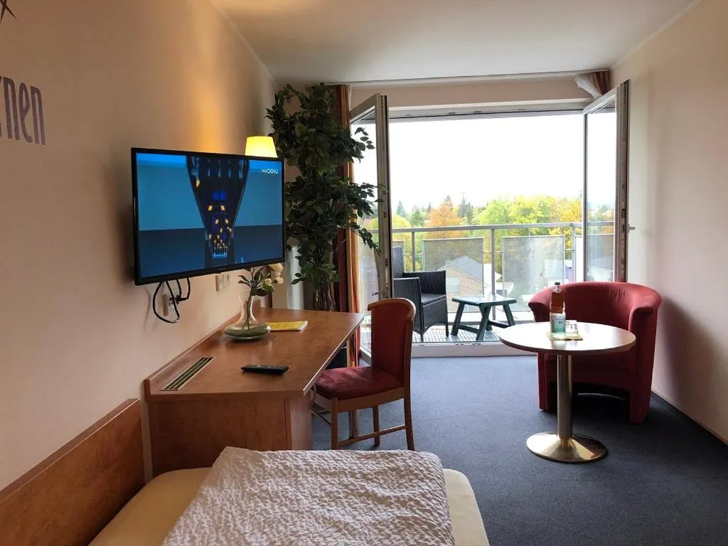 Photo of the whole room, Bed in Hotel Häfner