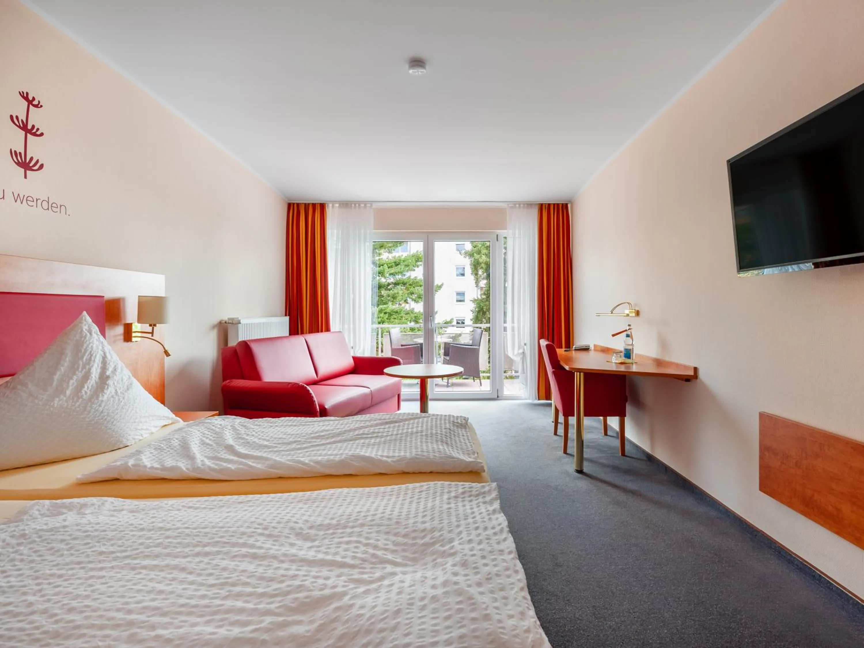 Photo of the whole room, Bed in Hotel Häfner