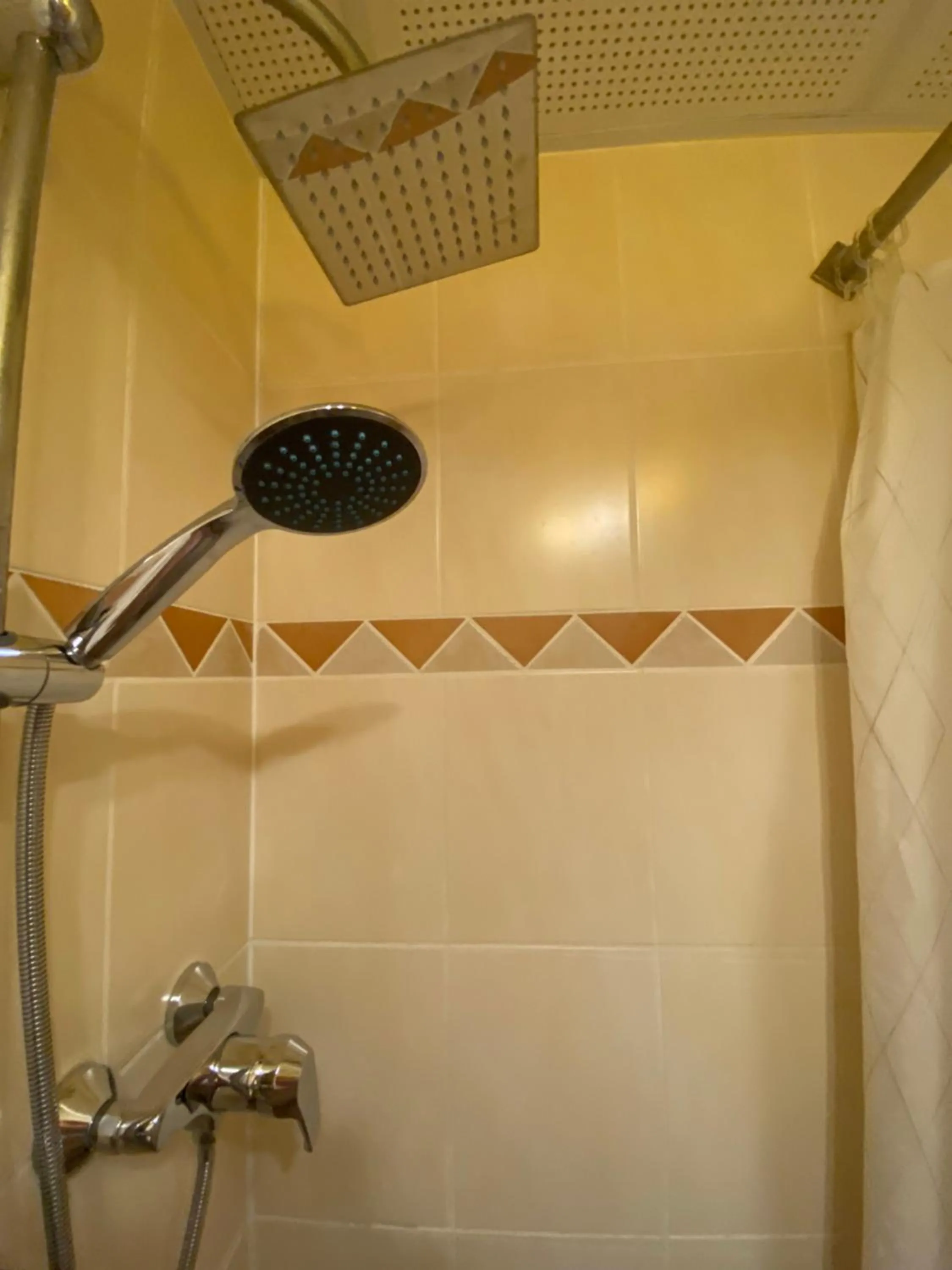 Shower in Hotel Häfner